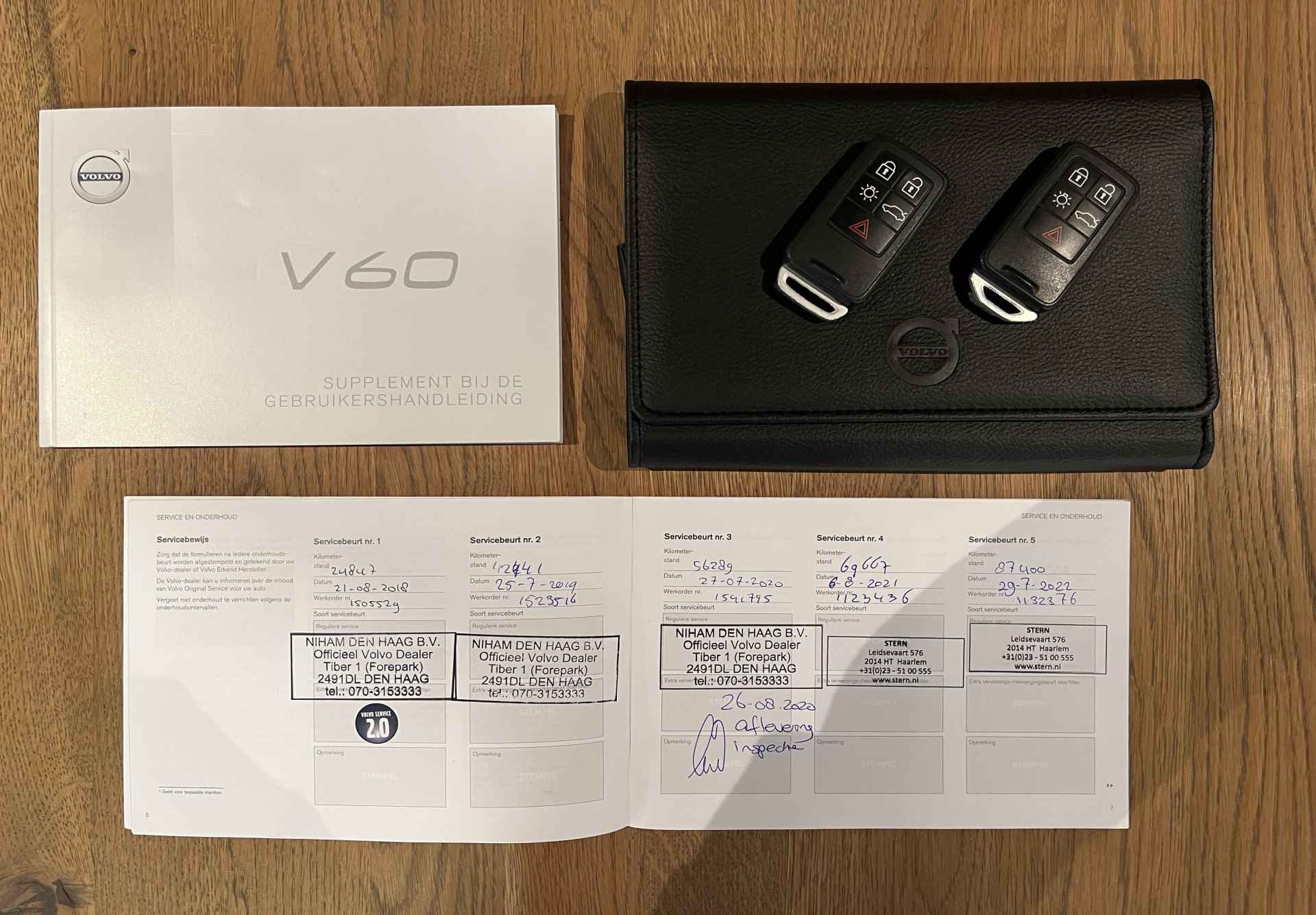 Volvo V60 T3 Nordic+ Sport Automaat | Rijklaarprijs | R-Design | Trekhaak - 41/42