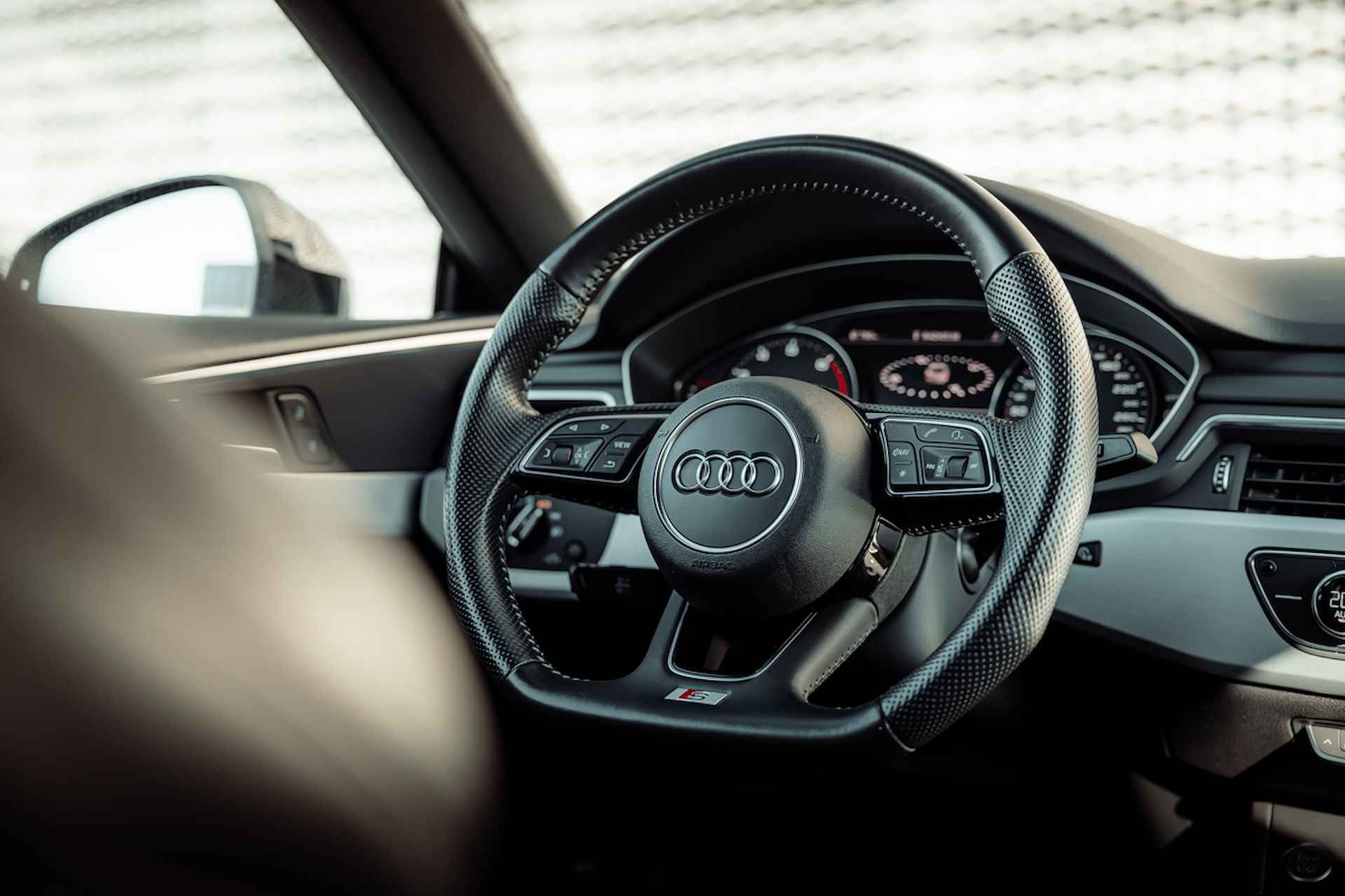 Audi A5 Sportback 40 TFSI 190pk s-tronic S Line Edition | Leder fijnnappa | Elektr. stoelen | Demperregeling | 19" LM velgen | Camera | Apple Carplay - 25/35