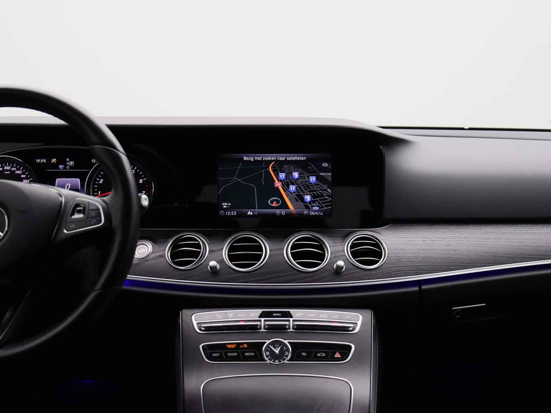 Mercedes-Benz E-klasse 200 Business Solution | Navi | Cruise | Camera | PDC V+A | Ambient Light | LED | Sport Stoelen | Half-Leder | 12 Maand Bovag Garantie! | - 9/40