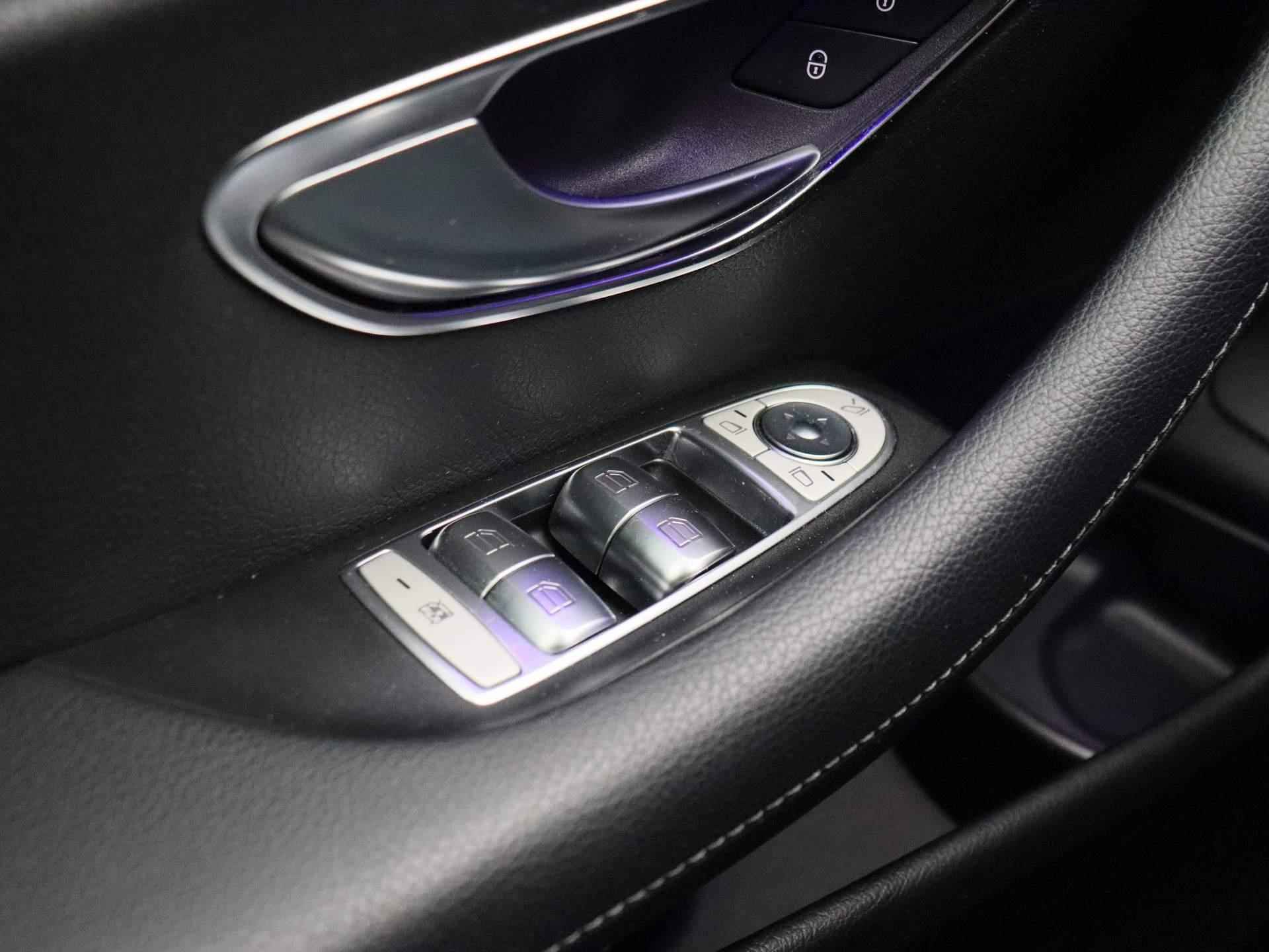 Mercedes-Benz E-klasse 200 Business Solution | Navi | Cruise | Camera | PDC V+A | Ambient Light | LED | Sport Stoelen | Half-Leder | 12 Maand Bovag Garantie! | - 26/40