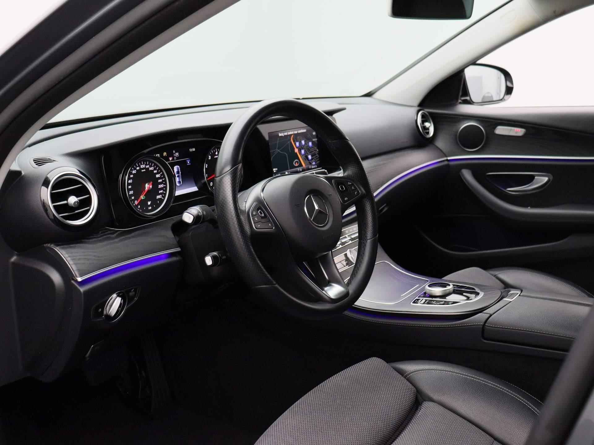 Mercedes-Benz E-klasse 200 Business Solution | Navi | Cruise | Camera | PDC V+A | Ambient Light | LED | Sport Stoelen | Half-Leder | 12 Maand Bovag Garantie! | - 34/40