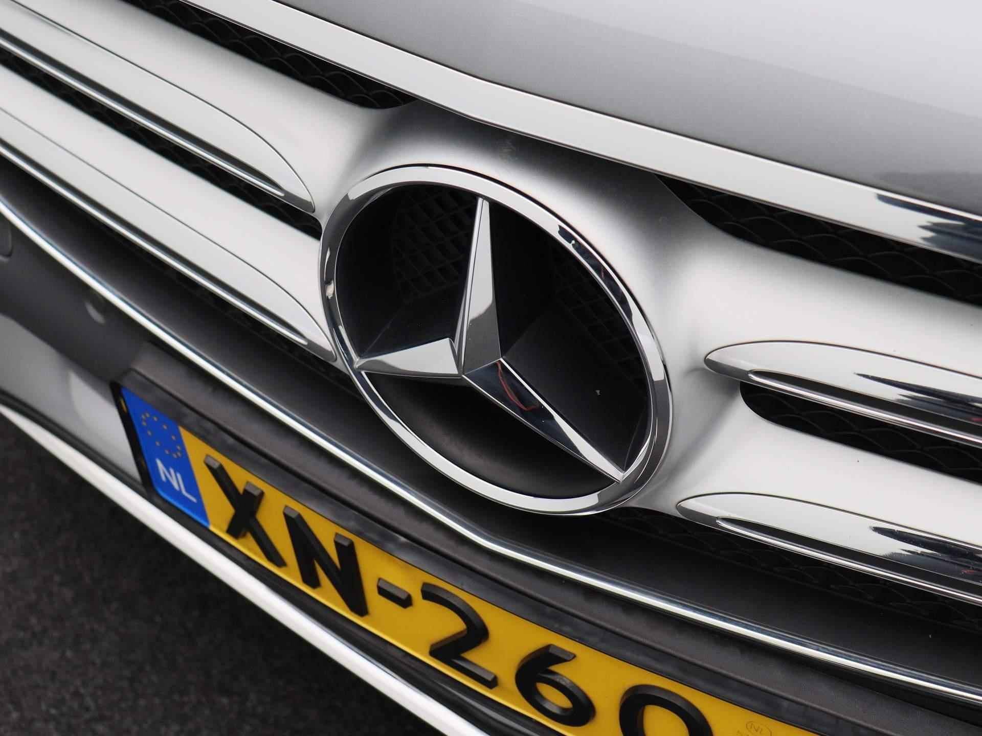 Mercedes-Benz E-klasse 200 Business Solution | Navi | Cruise | Camera | PDC V+A | Ambient Light | LED | Sport Stoelen | Half-Leder | 12 Maand Bovag Garantie! | - 38/40