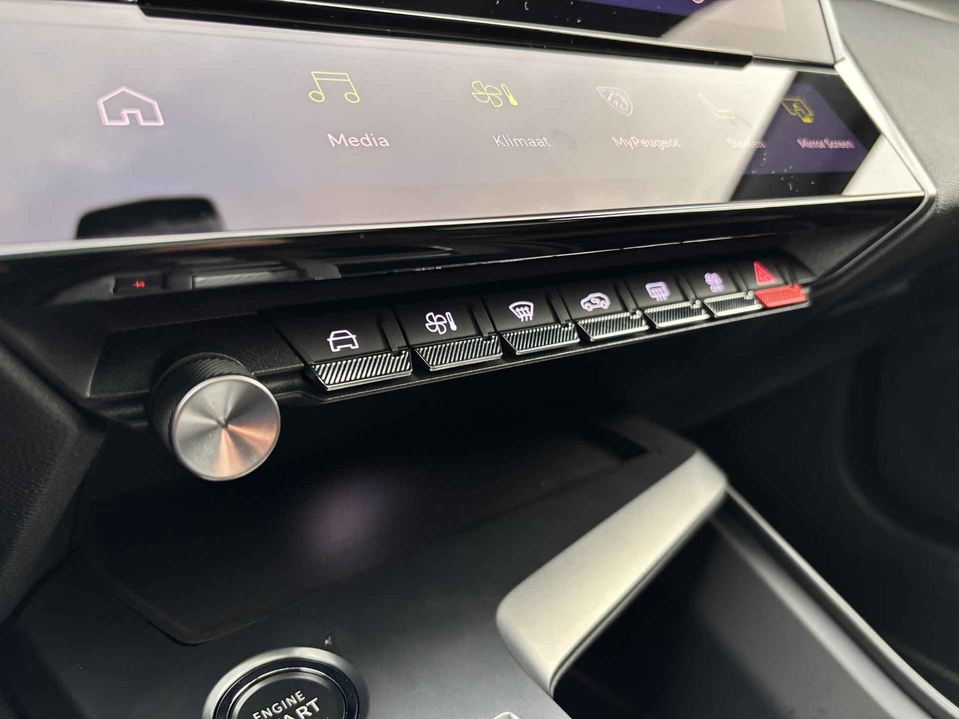 Peugeot 308 SW 1.6 Plug-in Hybrid 225 GT AGR stoelen | Massage stoelen voor | Apple Carplay / Android auto | Rondom Camera | Panorama/ schuif kantel dak - 27/42