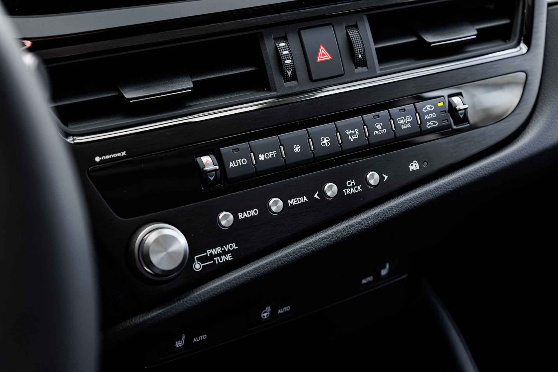 Lexus ES 300h F Sport Design | Stuurverwarming | Nieuw model | Draadloze Apple Carplay | - 8/48