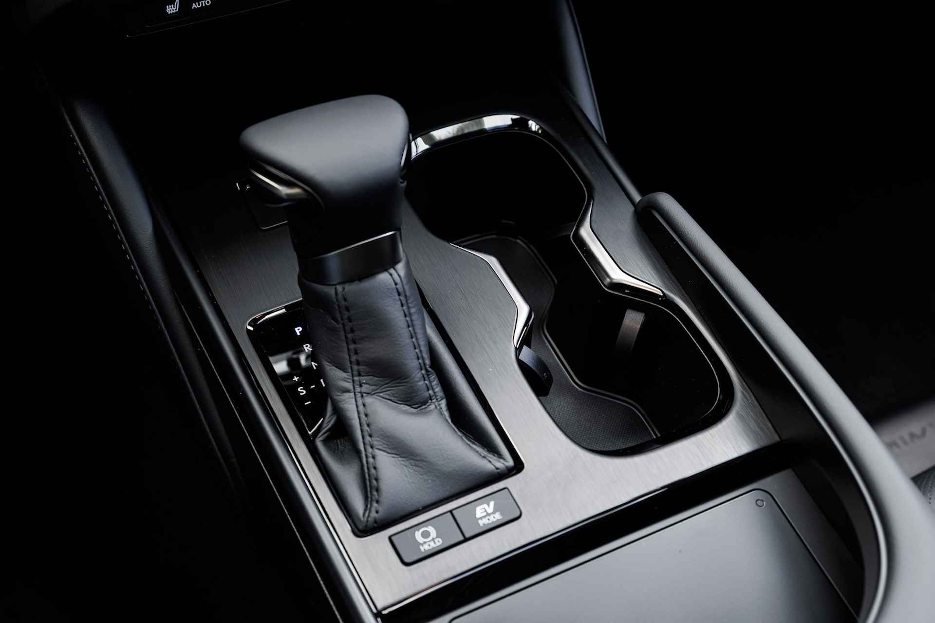 Lexus ES 300h F Sport Design | Stuurverwarming | Nieuw model | Draadloze Apple Carplay | - 9/48