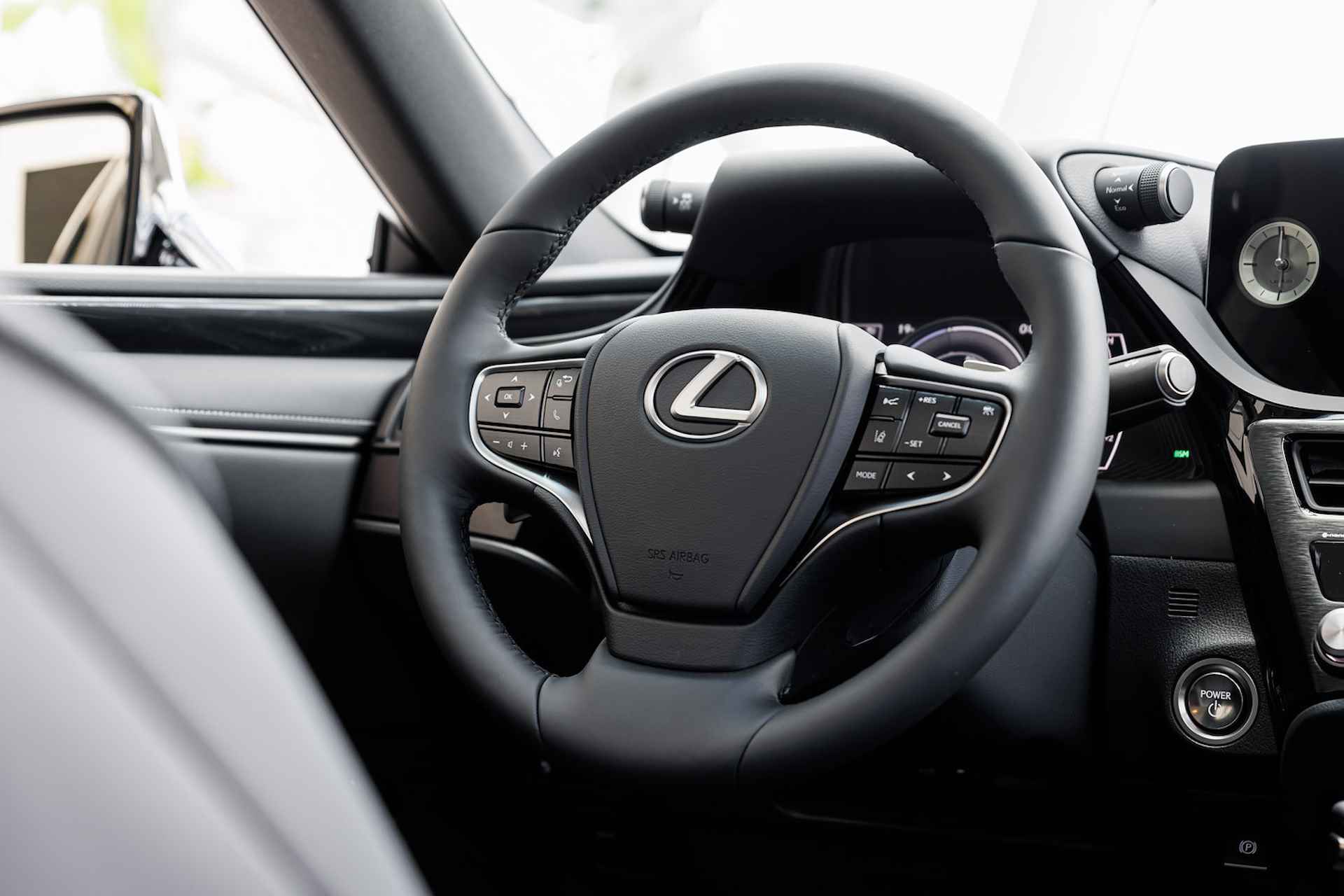 Lexus ES 300h F Sport Design | Stuurverwarming | Nieuw model | Draadloze Apple Carplay | - 15/48