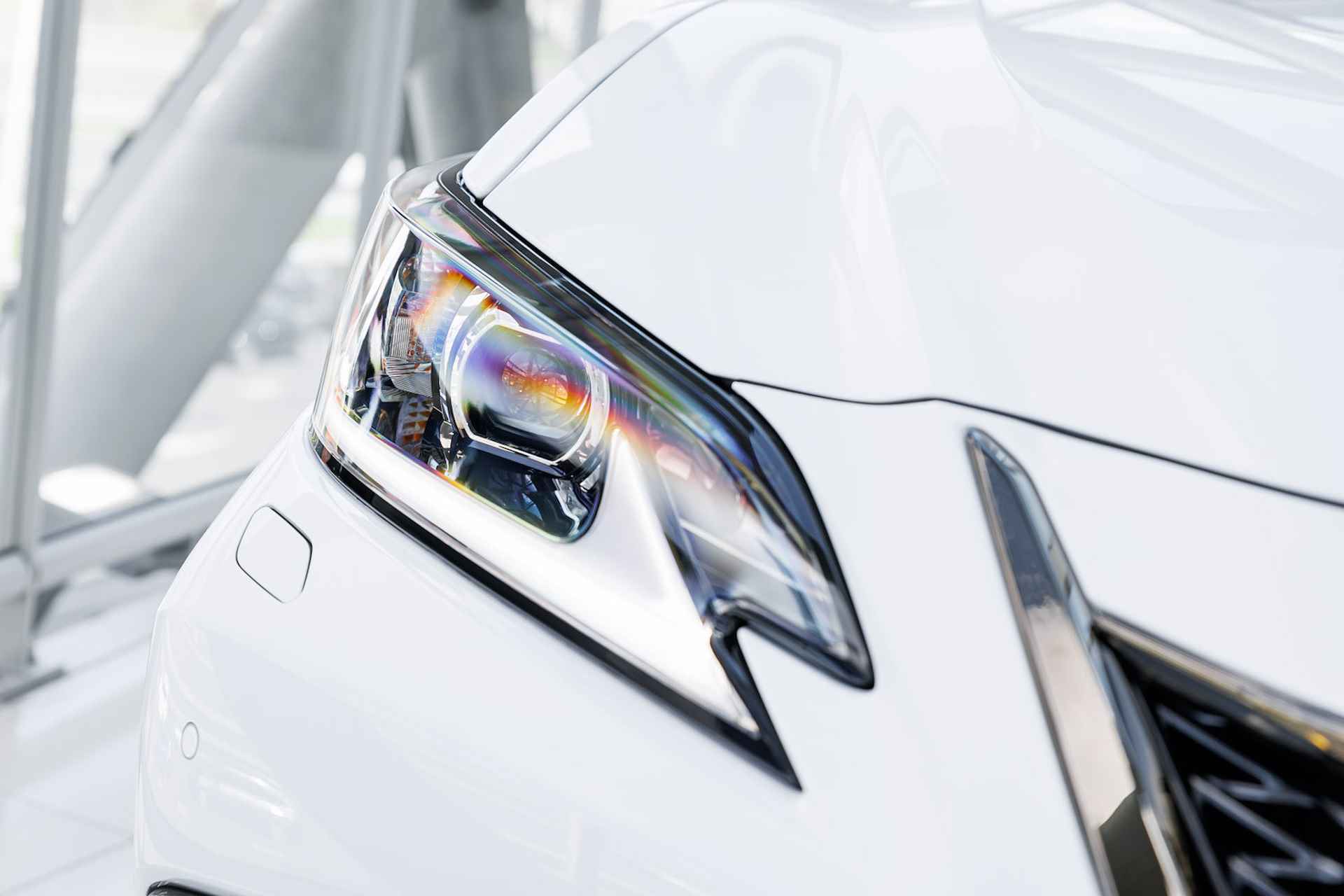 Lexus ES 300h F Sport Design | Stuurverwarming | Nieuw model | Draadloze Apple Carplay | - 36/48