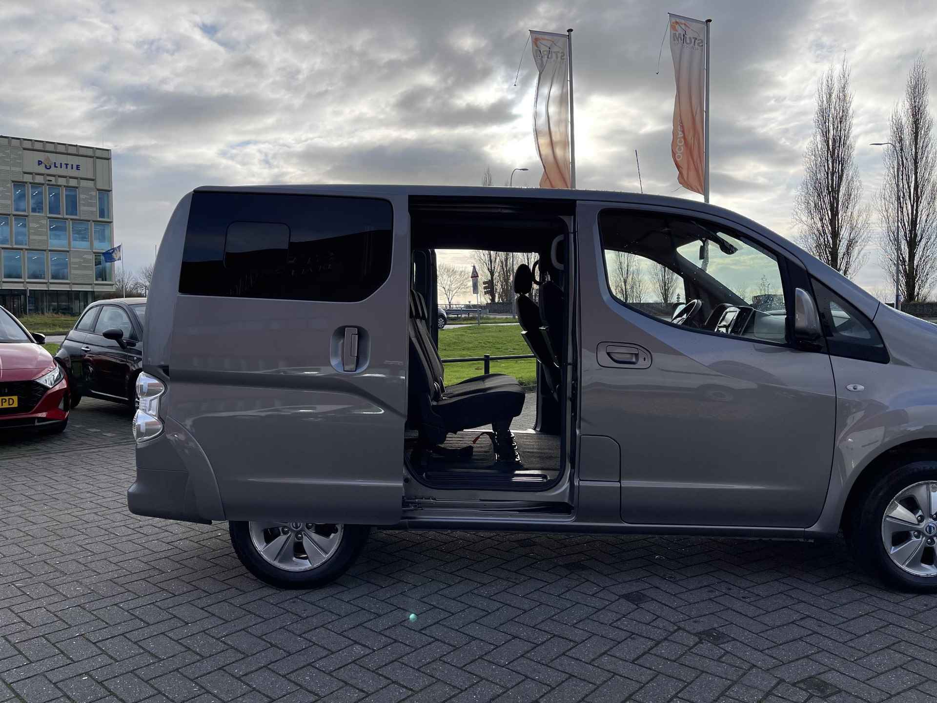 Nissan e-NV200 Evalia 40 kWh Connect Edition 7-Persoons *SUBSIDIE MOGELIJK!* | Navigatie | Camera | 2x Schuifdeur | Stuur- + Stoelverwarming | Keyless Entry | Rijklaarprijs! - 23/29