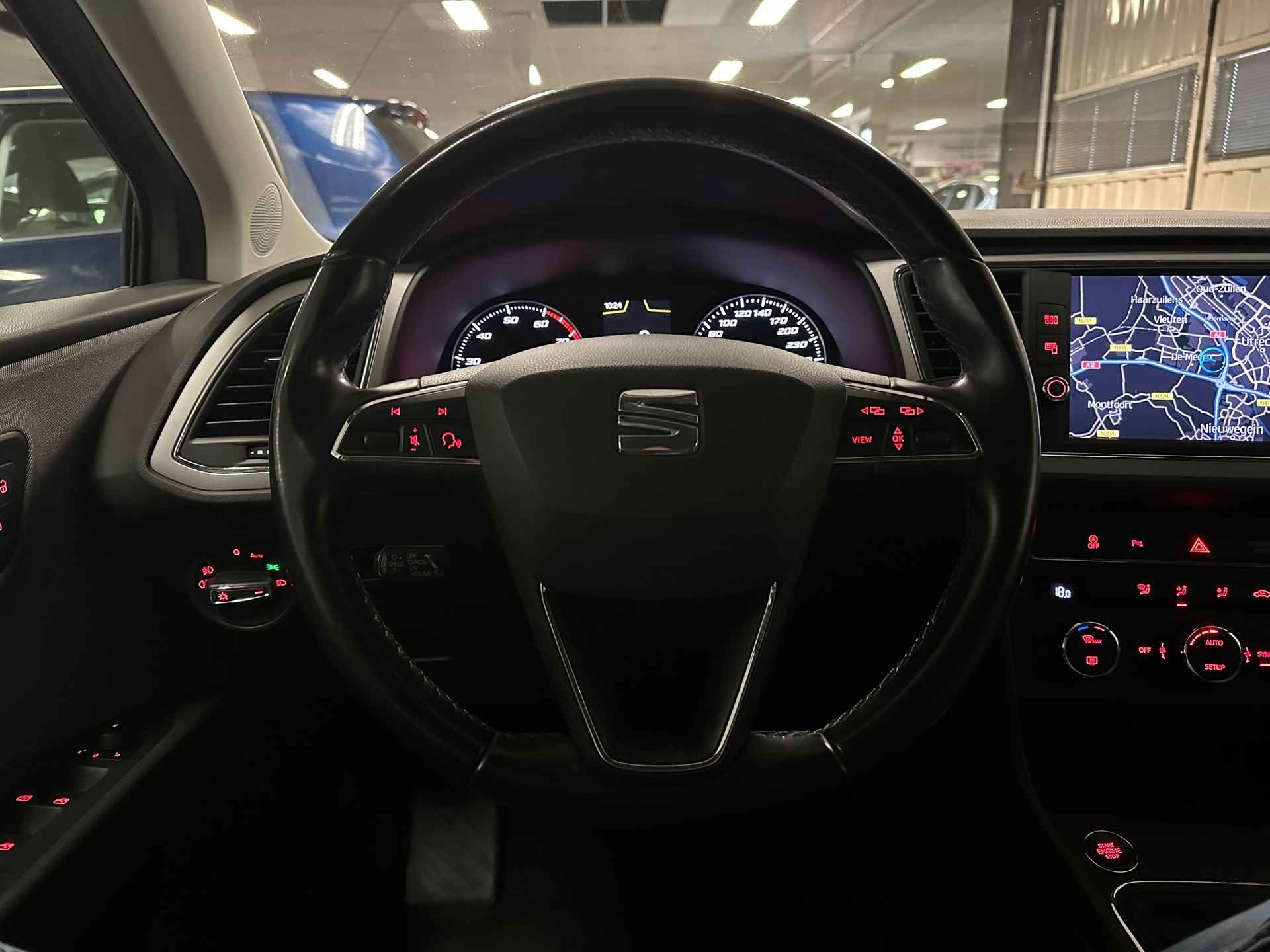 Seat Leon 1.0 EcoTSI Style Business Intense * Carplay / Trekhaak / Navigatie / NL Auto * - 11/23
