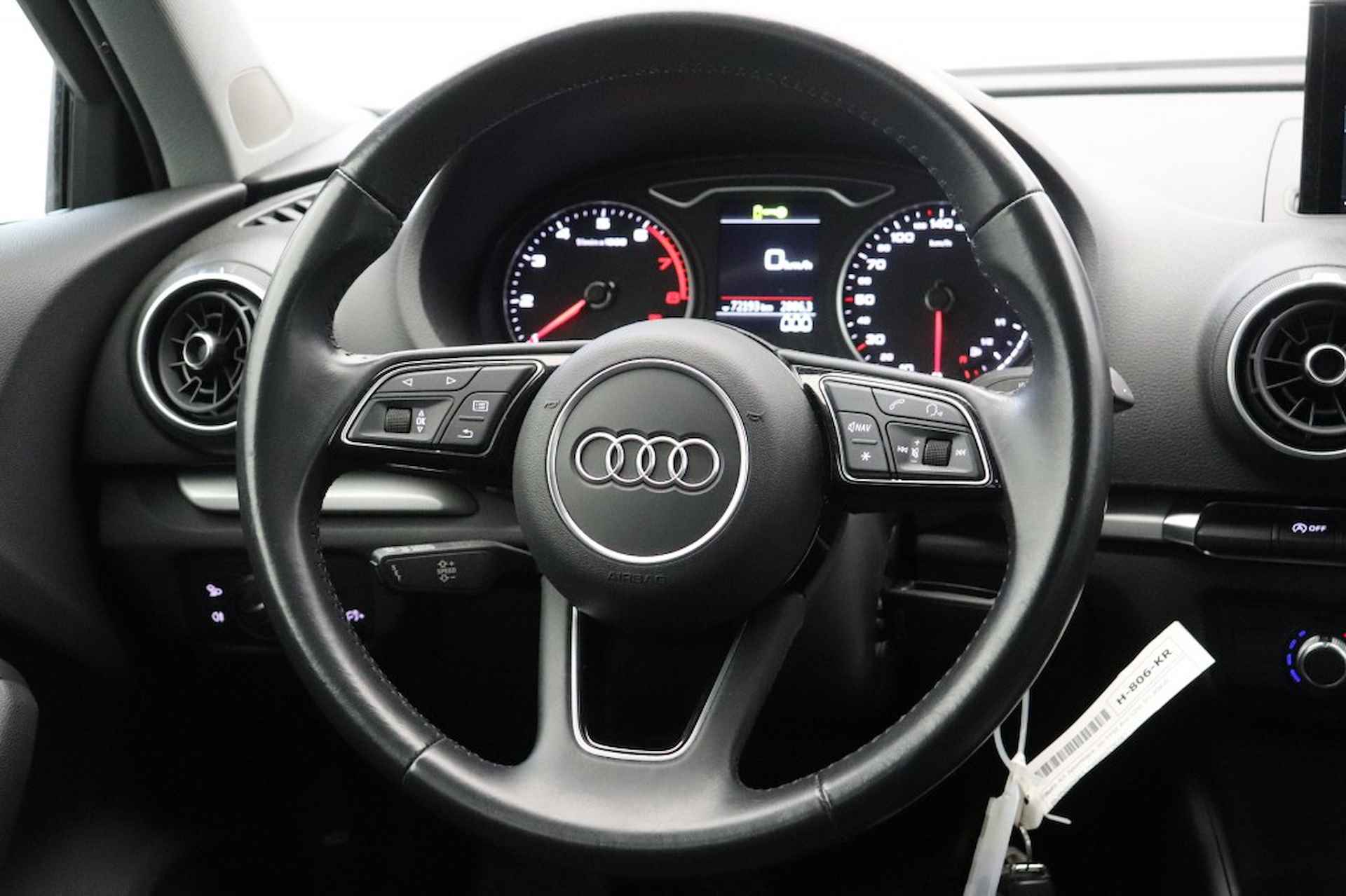 AUDI A3 Sportback 30 TFSI Pro Line - Navi, Cruise - 10/27