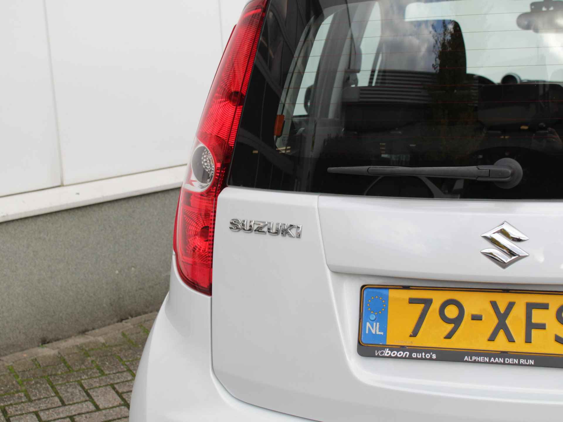 Suzuki Splash 1.0 VVT Comfort | Airco | All Season banden - 15/17