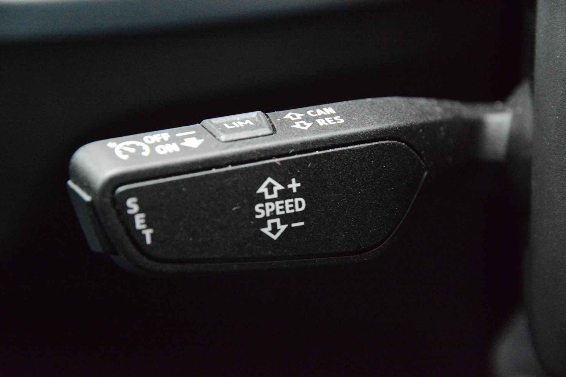 Audi Q2 35 TFSI S Edition 150 PK | Automaat | S-line exterieur | S-line interieur | Half-Leder | Navigatie | Camera | Climate Control | Stoelverwarming | Cruise control | LED | Apple Carplay | Android Auto | Parkeersensoren | - 16/30