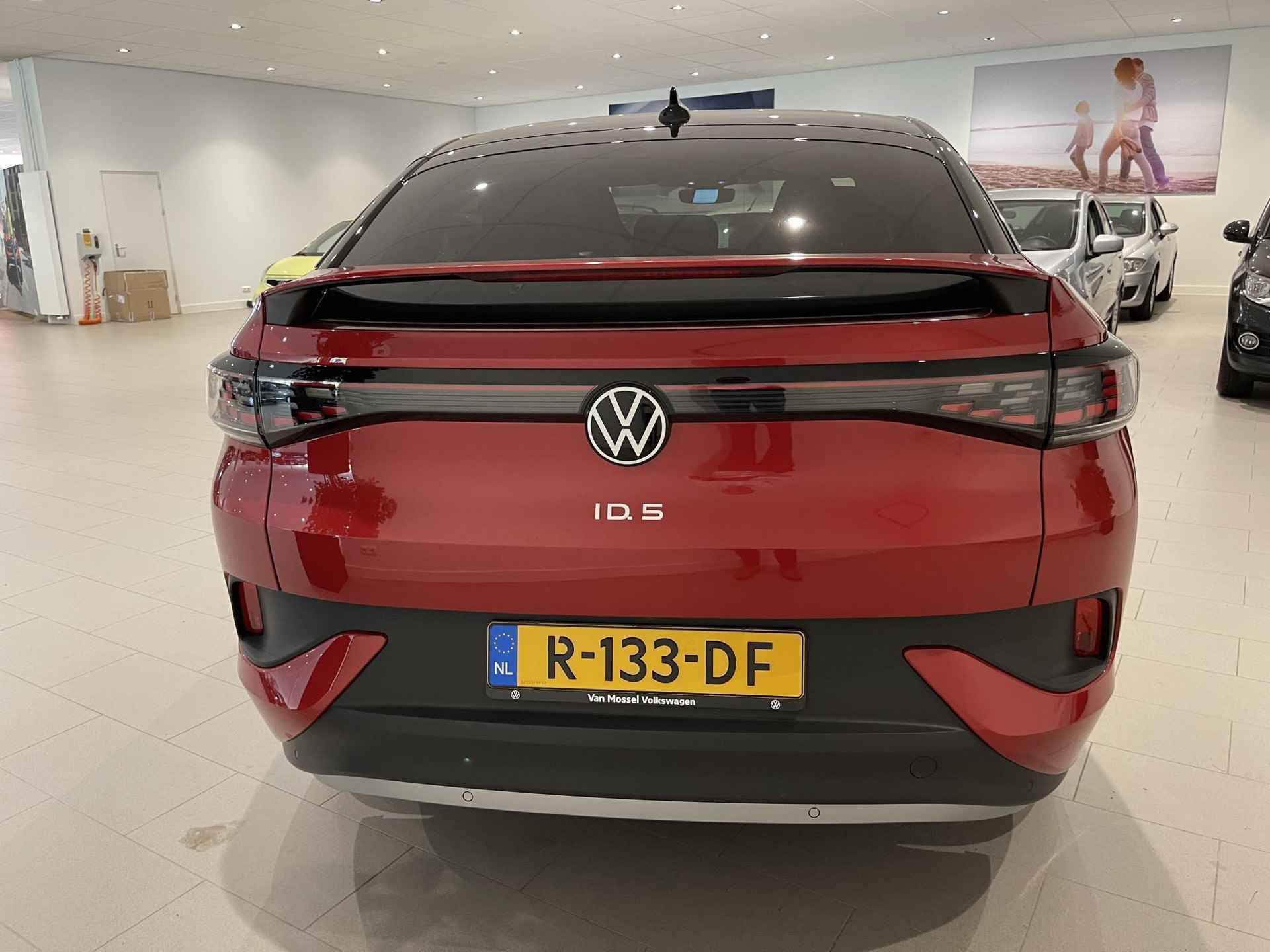 Volkswagen ID.5 Pro 77 kWh [ IQ Led koplampen | Navigatie Pro | Top Sport interieur | Assistentie pakket | 21" Narvik velgen | Sportpakket | Comfortpakket | - 5/25