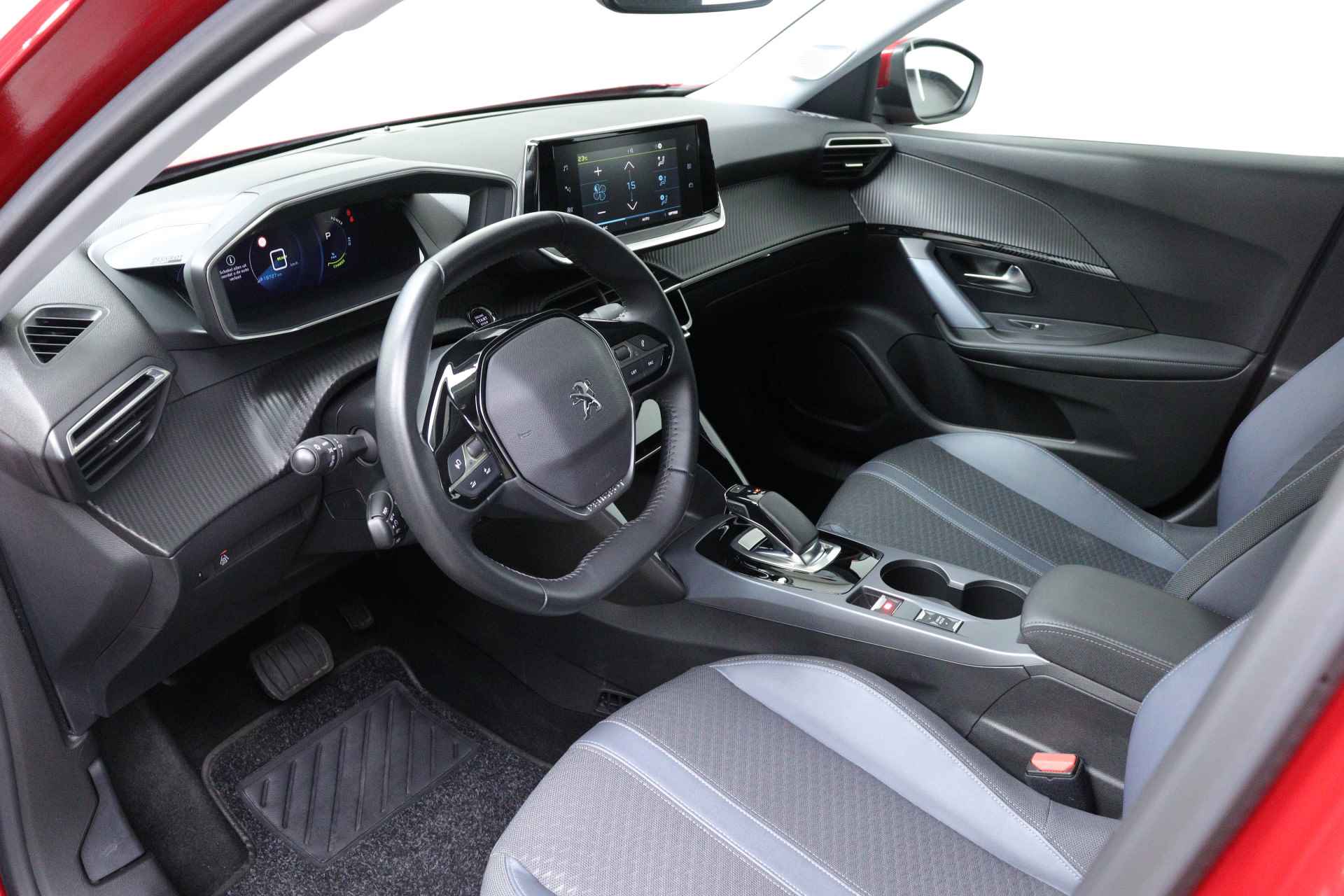 Peugeot e-2008 EV 50 kWh 136 pk Allure Automaat | Navi by app | Camera | Clima | Cruise | Pdc | Lmv 17 " | - 13/31