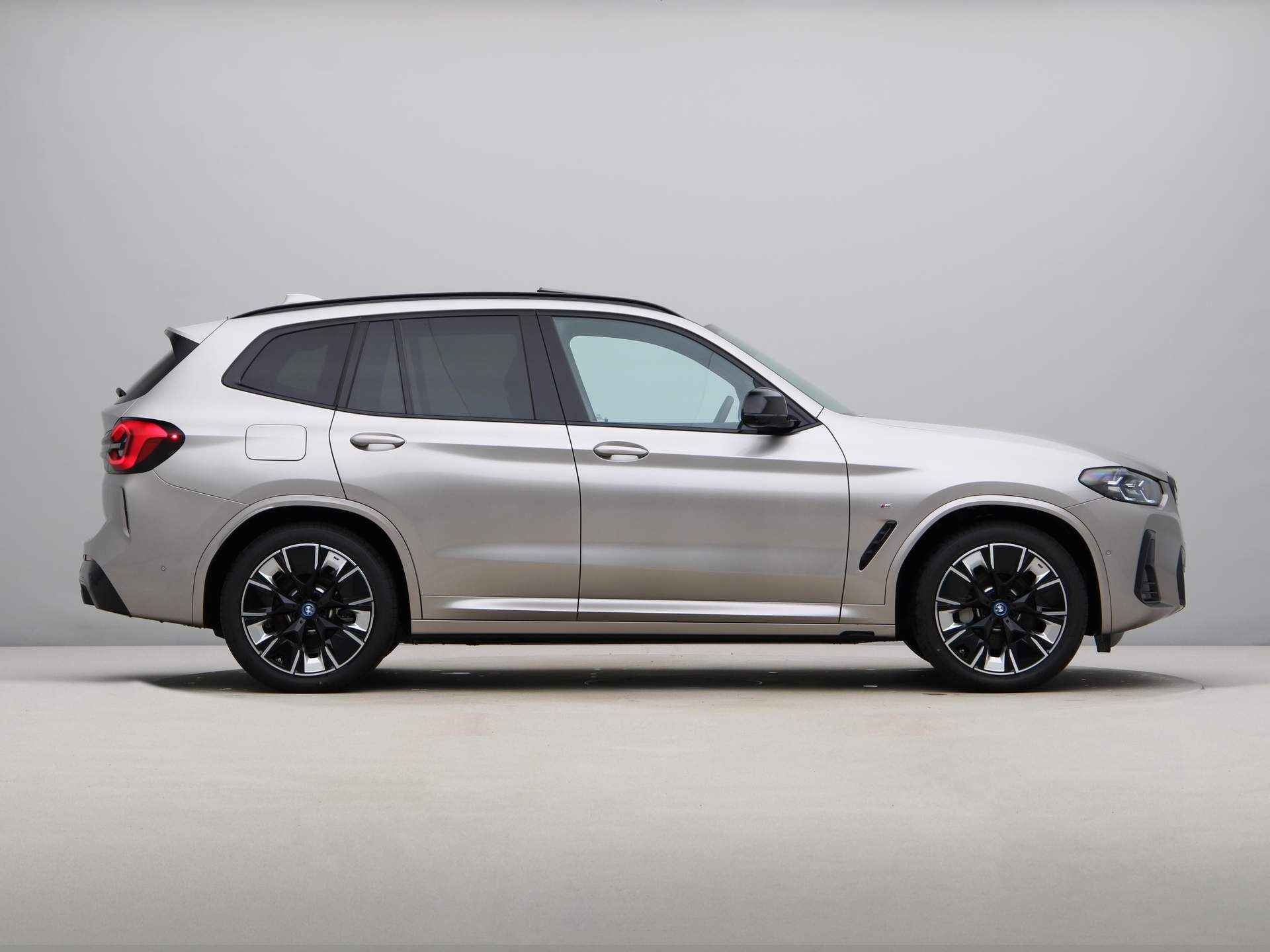 BMW iX3 High Executive 80 kWh - 9/28