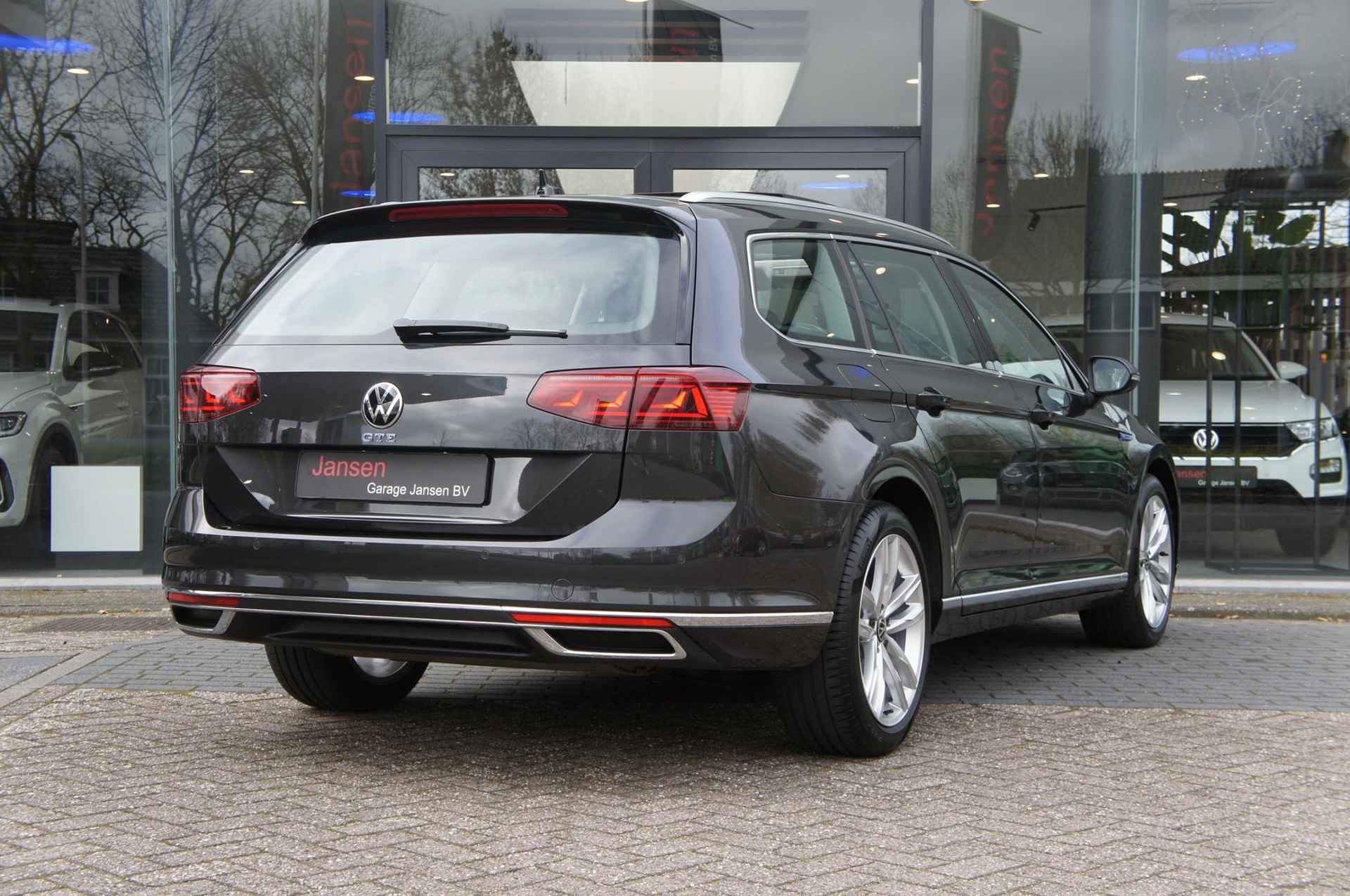 Volkswagen Passat Variant 1.4 TSI PHEV GTE Business | Pano | 360° Camera | Wegkl. Trekhaak | LED-Matrix | 18" - 4/25