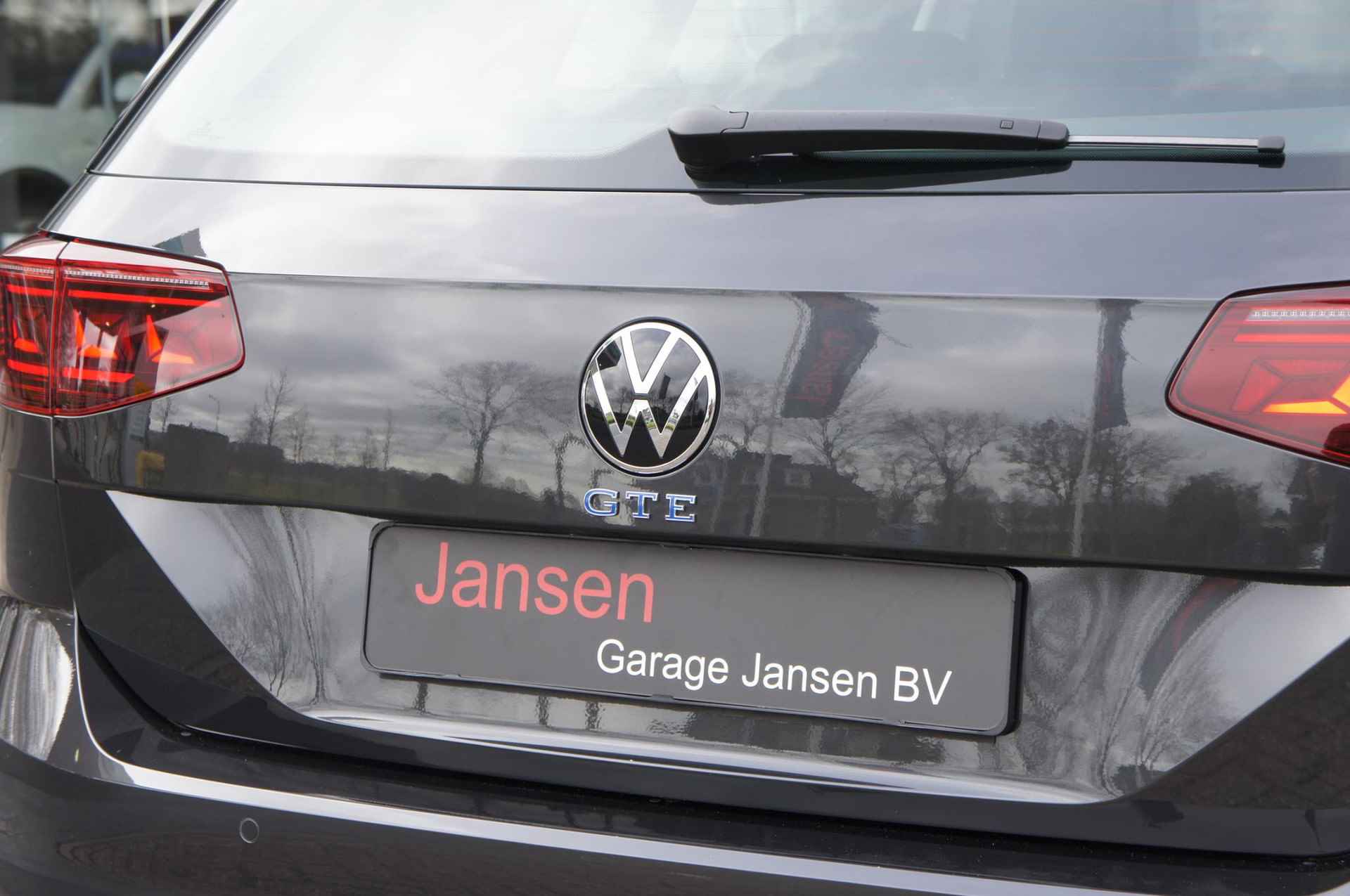 Volkswagen Passat Variant 1.4 TSI PHEV GTE Business | Pano | 360° Camera | Wegkl. Trekhaak | LED-Matrix | 18" - 17/25