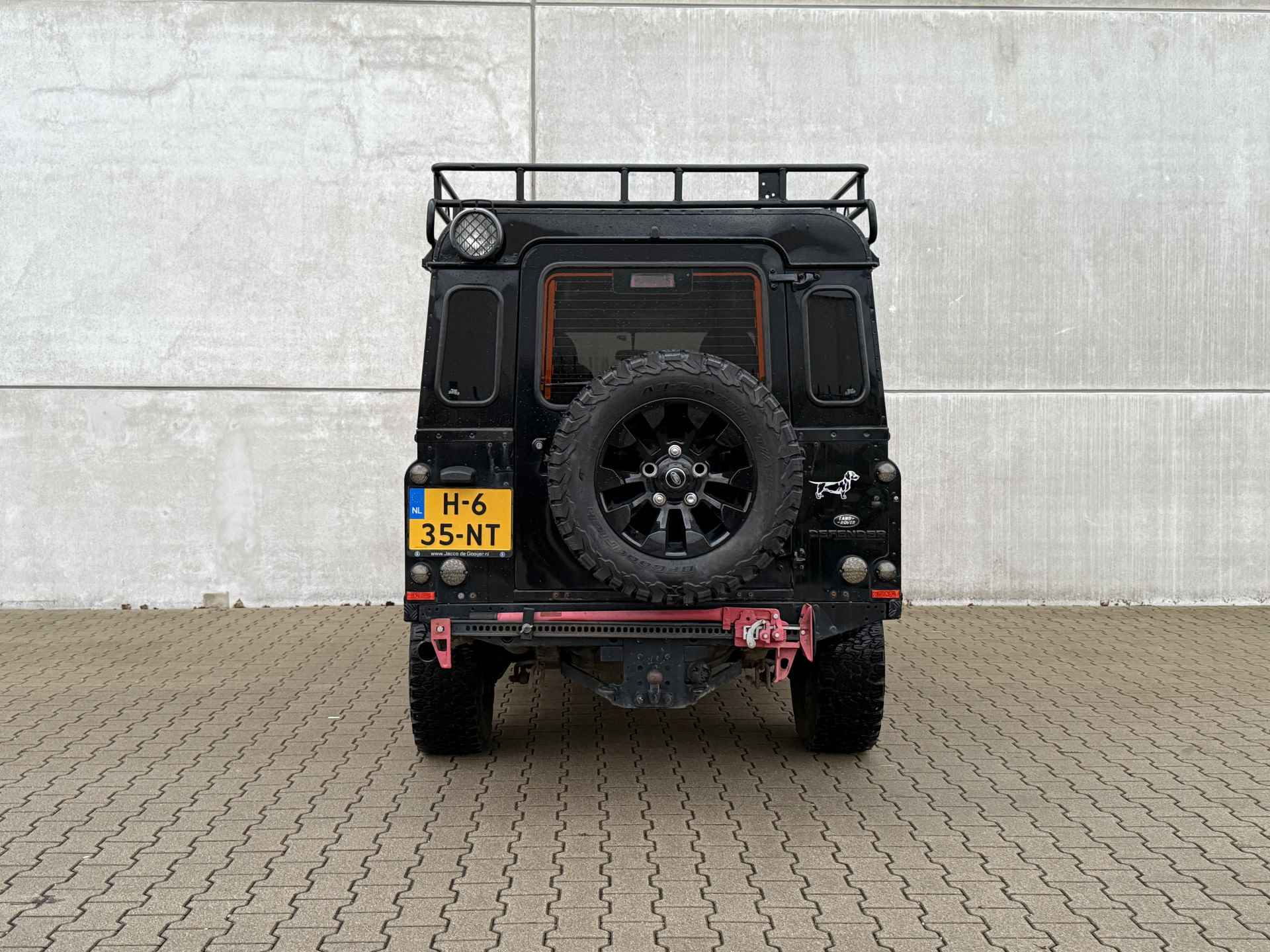 Land Rover Defender 2.4 TD 110 SW E - 9/24