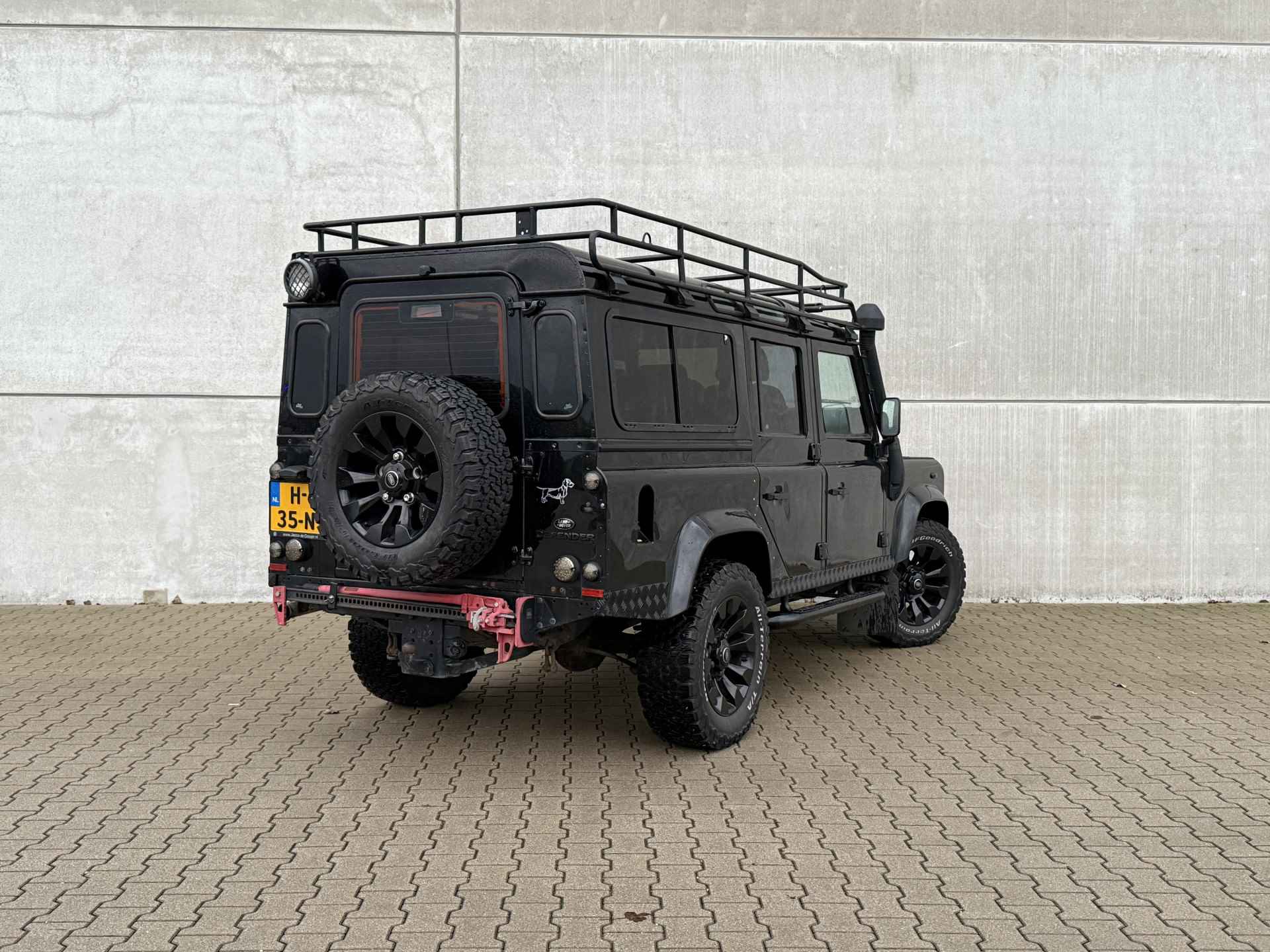 Land Rover Defender 2.4 TD 110 SW E - 4/24