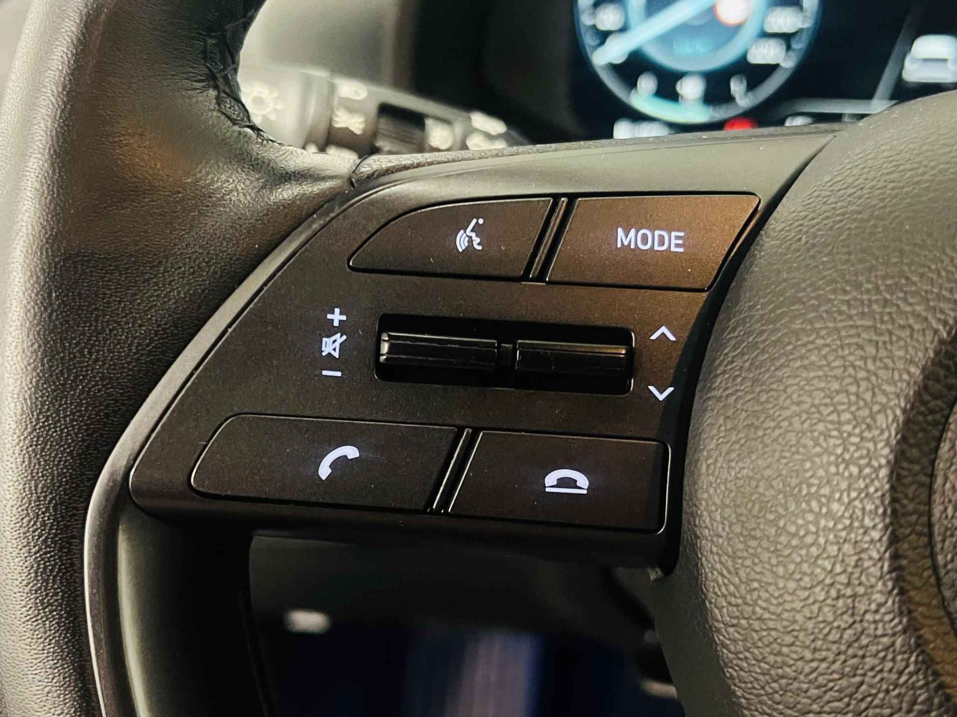 Hyundai i20 1.0 T-GDI Premium Automaat airco camera parkeersensoren V+A apple carplay android auto bose speakers lm velgen stoelverwarming climate controle Lm velgen Nieuwste model NEDERLANSE AUTO - 8/22