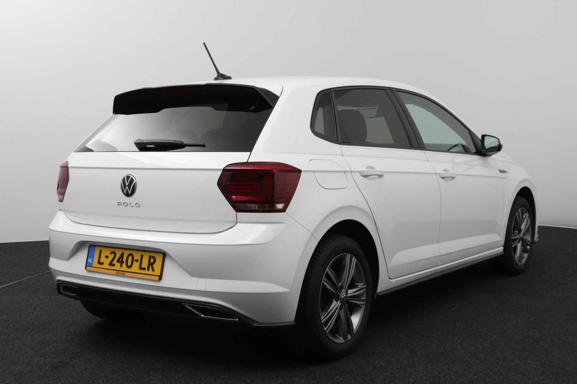 Volkswagen Polo 1.0 TSI R-Line Edition | NL Auto | Carplay | All-Season Banden | - 3/37