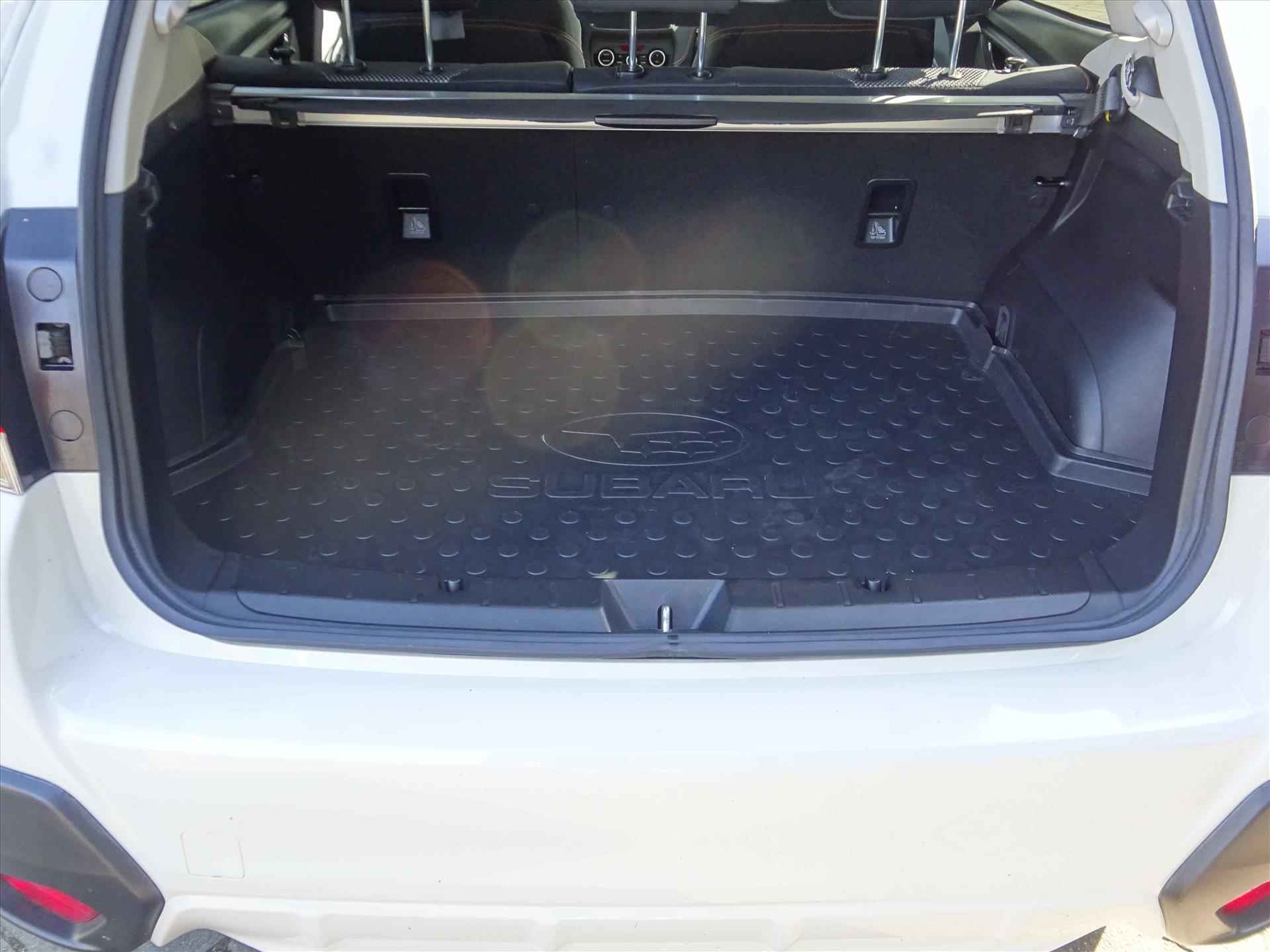 Subaru Xv 2.0i e-BOXER 150pk CVT Luxury 1e eigen. Trekhaak, Navigatie,  AWD, SRH, X-MODE. - 13/50
