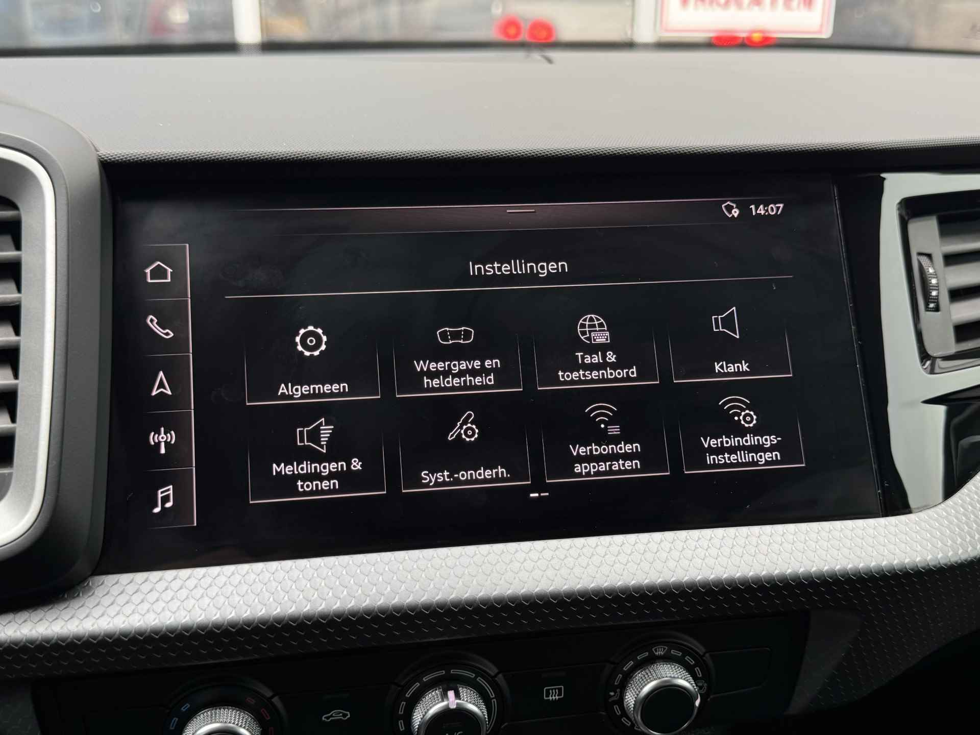 Audi A1 Sportback 25 TFSI epic | Virtual Cockpit | Apple Carplay | Rijstrooksensor Correctie | LED | Rijklaar + 12 Maand BOVAG Garantie - 16/53