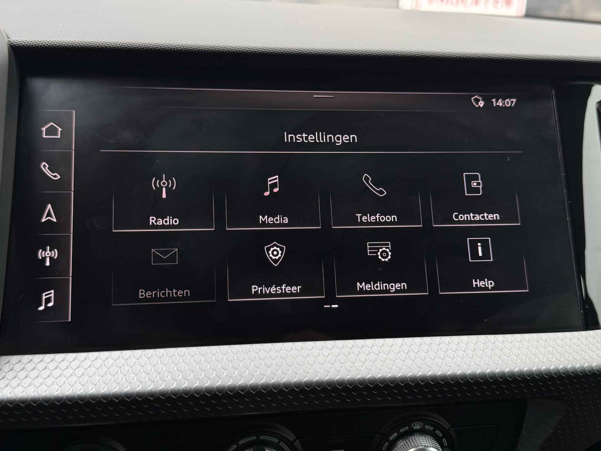 Audi A1 Sportback 25 TFSI epic | Virtual Cockpit | Apple Carplay | Rijstrooksensor Correctie | LED | Rijklaar + 12 Maand BOVAG Garantie - 18/53