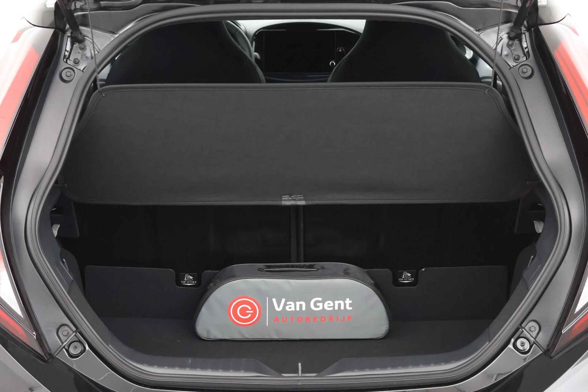 Toyota Aygo X 1.0 VVT-i S-CVT JBL | Navigatie | Keyless | JBL | 18 inch - 37/38