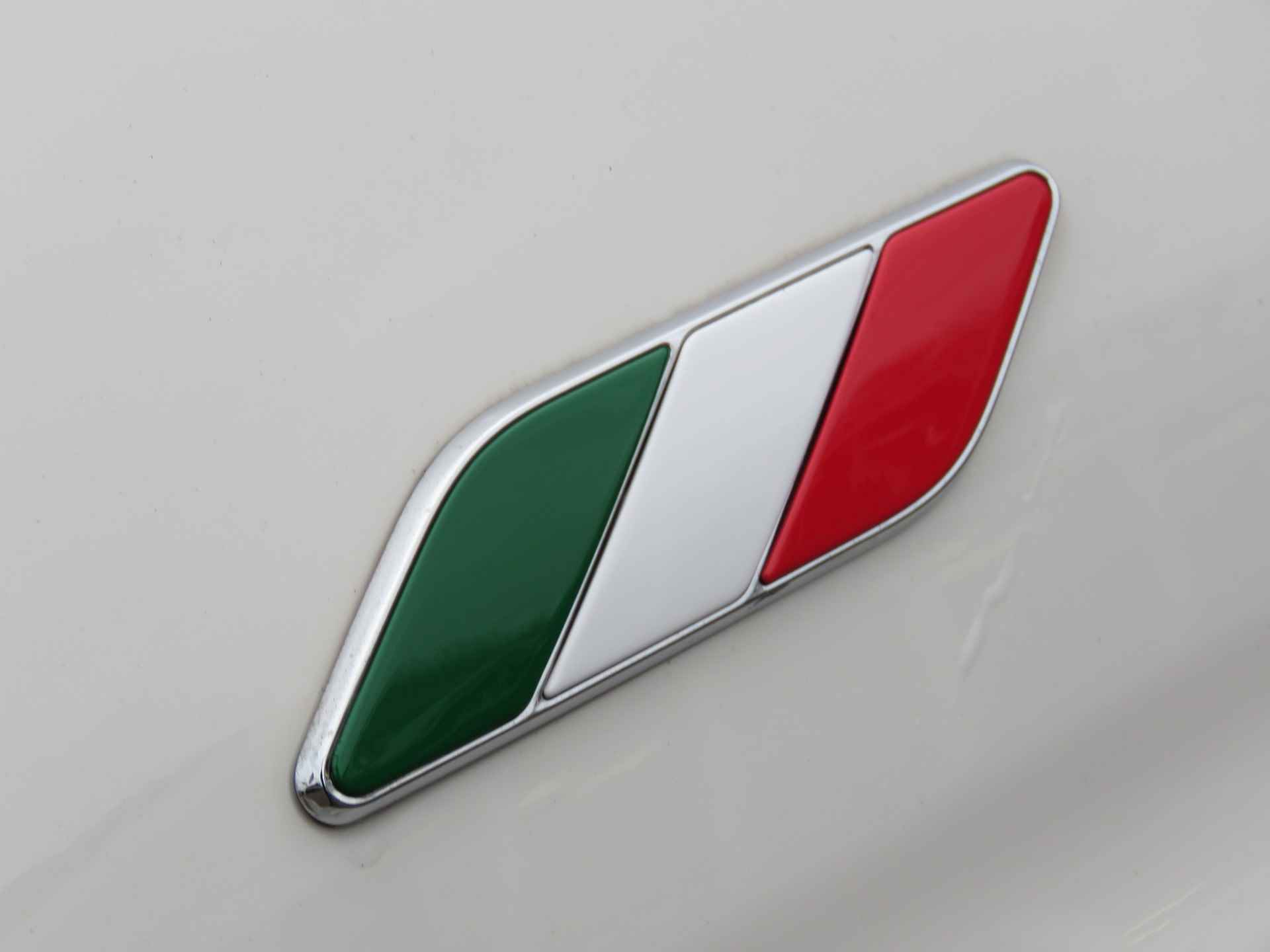 Fiat 500 0.9 TwinAir Turbo Lounge / Glazen dak / BOVAG garantie - 8/43