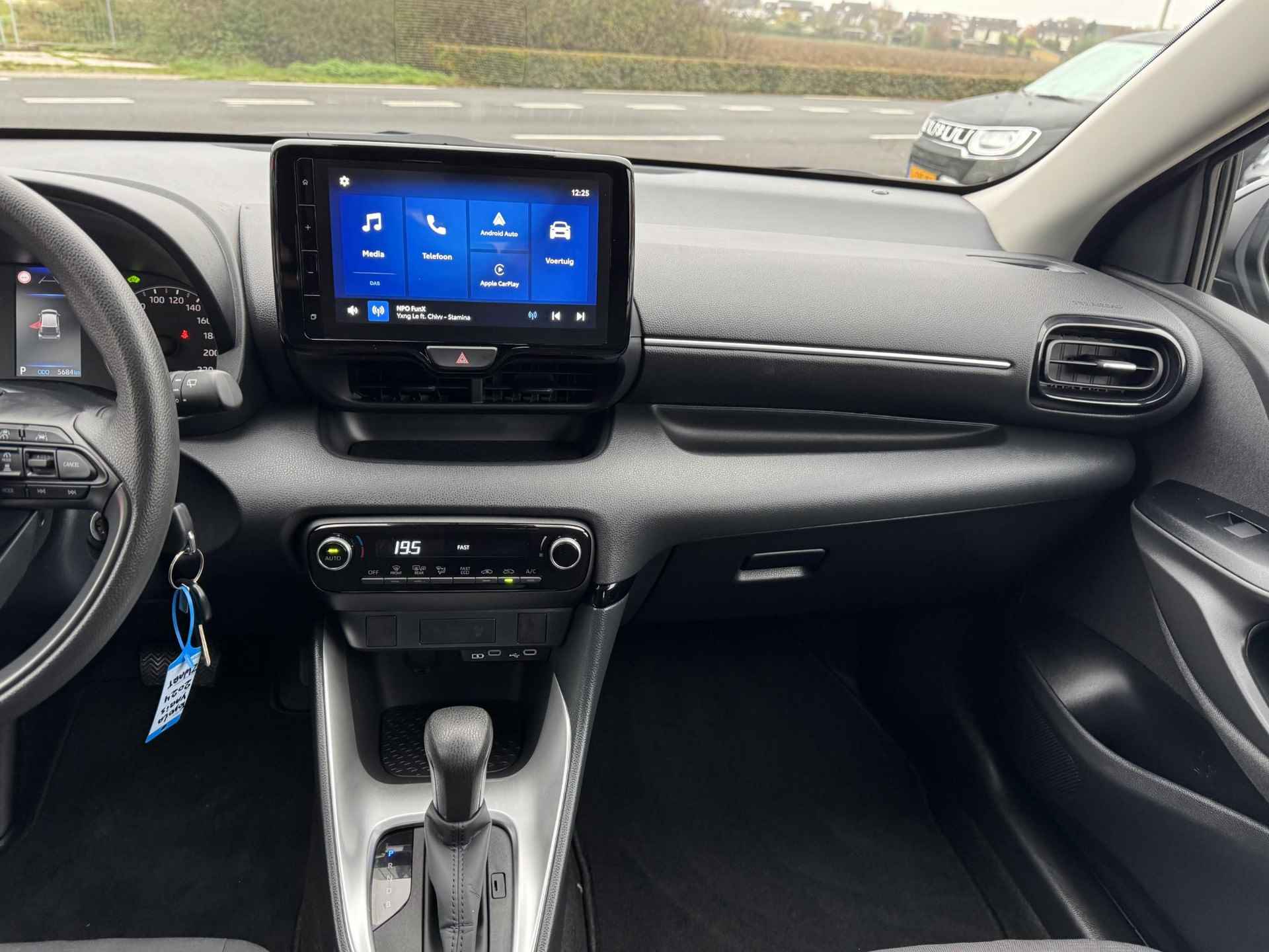 Toyota Yaris 1.5 Hybrid 115 Comfort KLIMA | CARPLAY | BOVAG! - 24/31