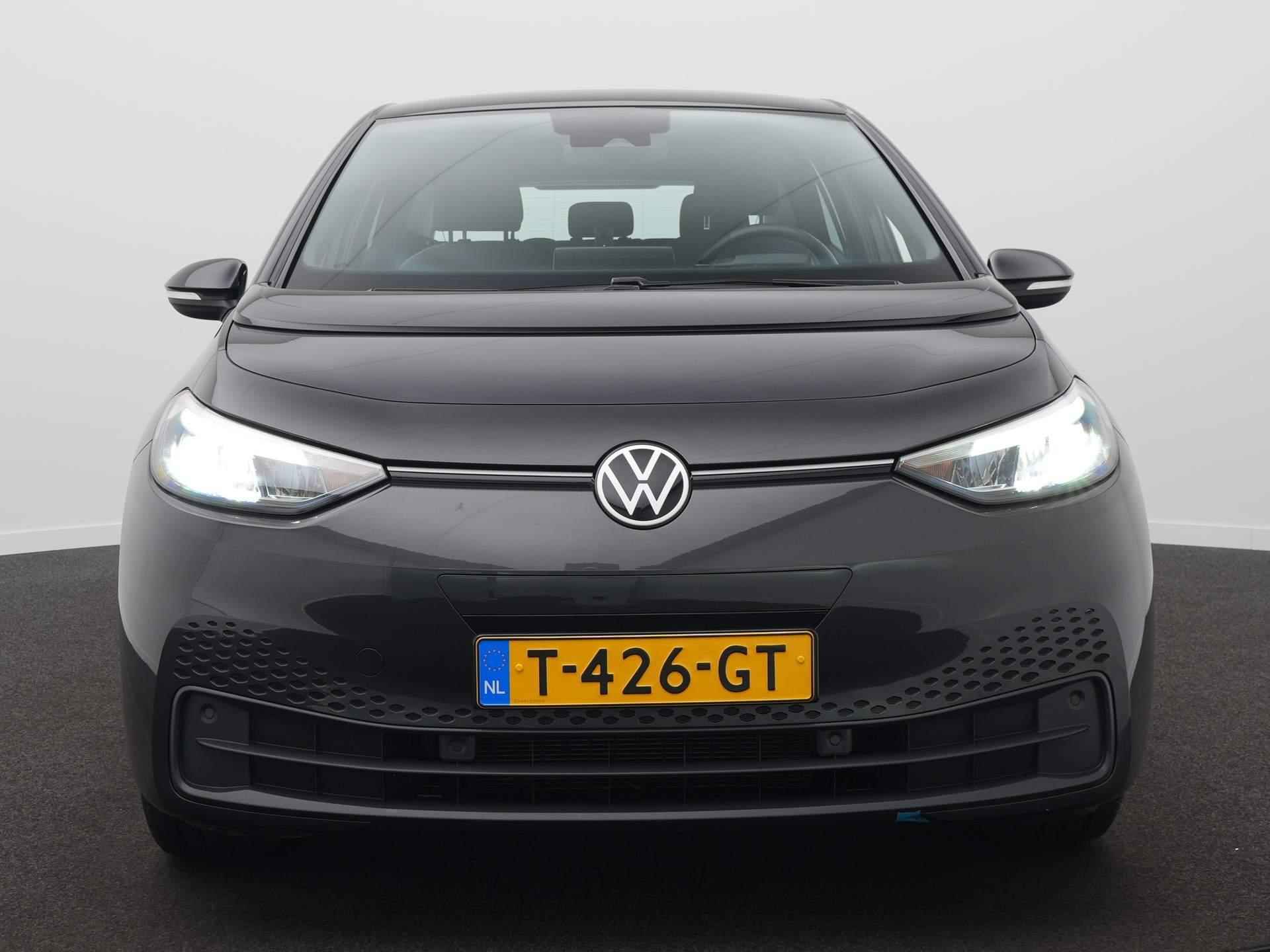 Volkswagen ID.3 Pure 45 kWh Navi / Clima / Adaptive Cruise / Sfeerverlichting / Stoelverwarming / €2.000,- subsidie beschikbaar! - 2/52