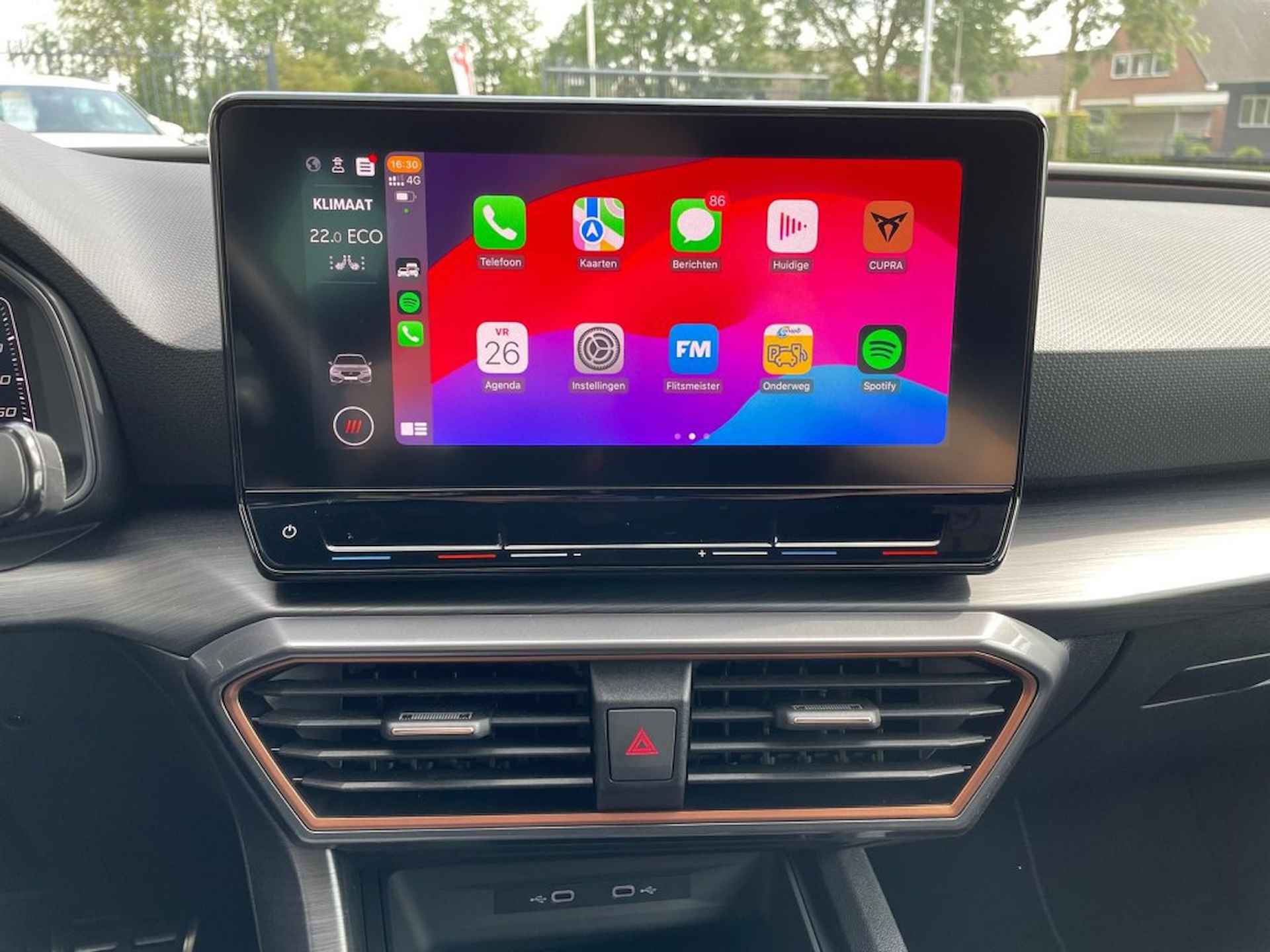 CUPRA Leon 1.4 E-Hybrid Black Edition Stuur Stoelverwarming Carplay Parkeer - 32/47