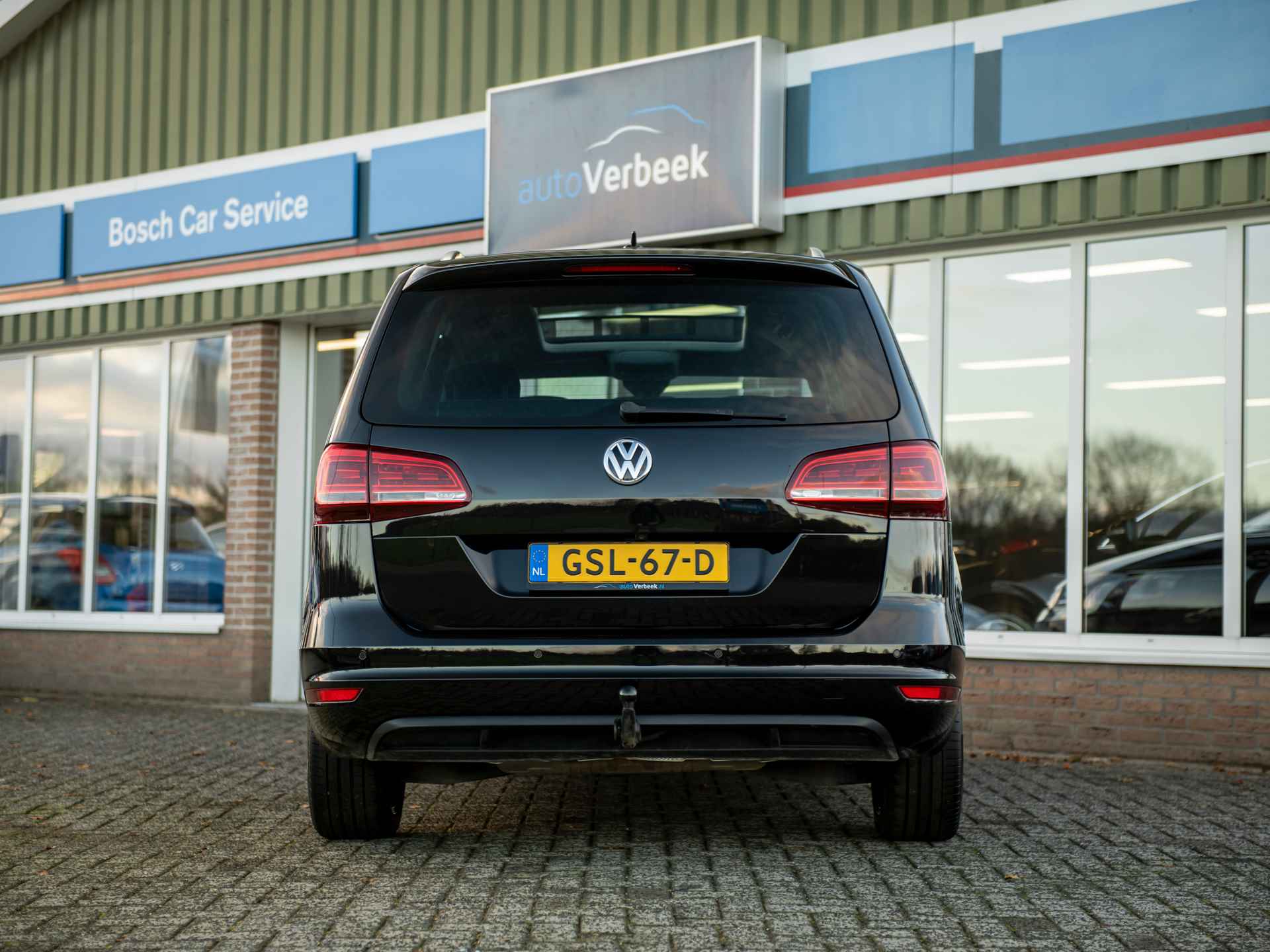 Volkswagen Sharan 2.0TSi DSG6 220pk Sound 7P | Dealeronderhouden! | Pano | El.schuifdeuren + Achterklep | El.trekhaak | Bi-Xenon | Navi | App-Connect | ACC | Keyless Entry | 2 kinderzitjes geïntegreerd - 18/56