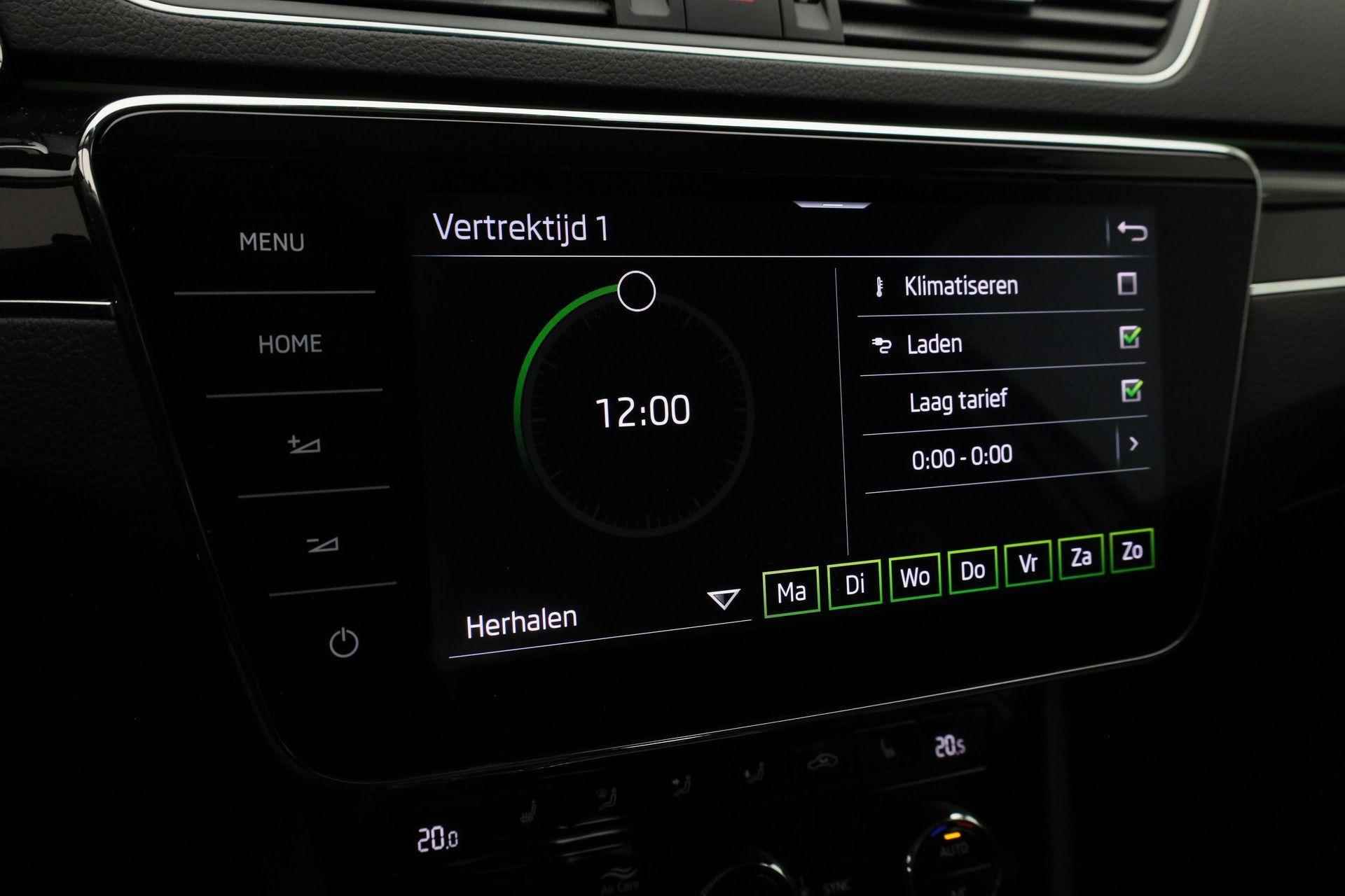 Skoda Superb Combi 1.4 TSI 218PK DSG iV Laurin & Klement | Pano | Leder | Geheugenstoelen | Matrix LED | CANTON Soundsystem | Adaptief onderstel | Stoel-/achterbankverwarming - 13/48