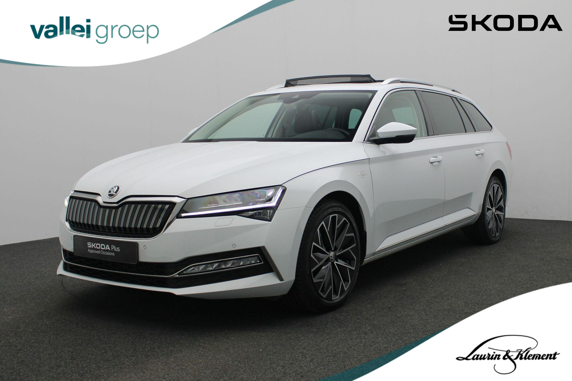 Skoda Superb Combi 1.4 TSI 218PK DSG iV Laurin & Klement | Pano | Leder | Geheugenstoelen | Matrix LED | CANTON Soundsystem | Adaptief onderstel | Stoel-/achterbankverwarming