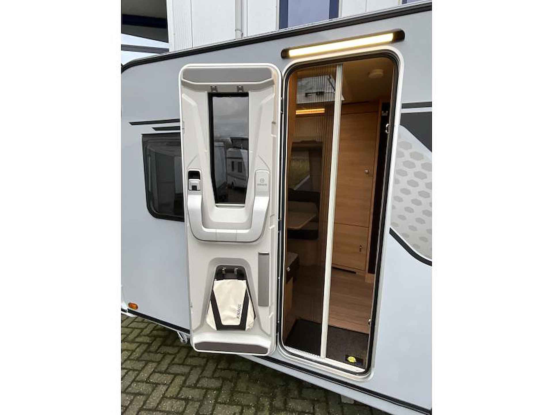 Knaus Sudwind 60 Years 500 EU ENKELE BEDDEN-VLOERVERW - 4/16