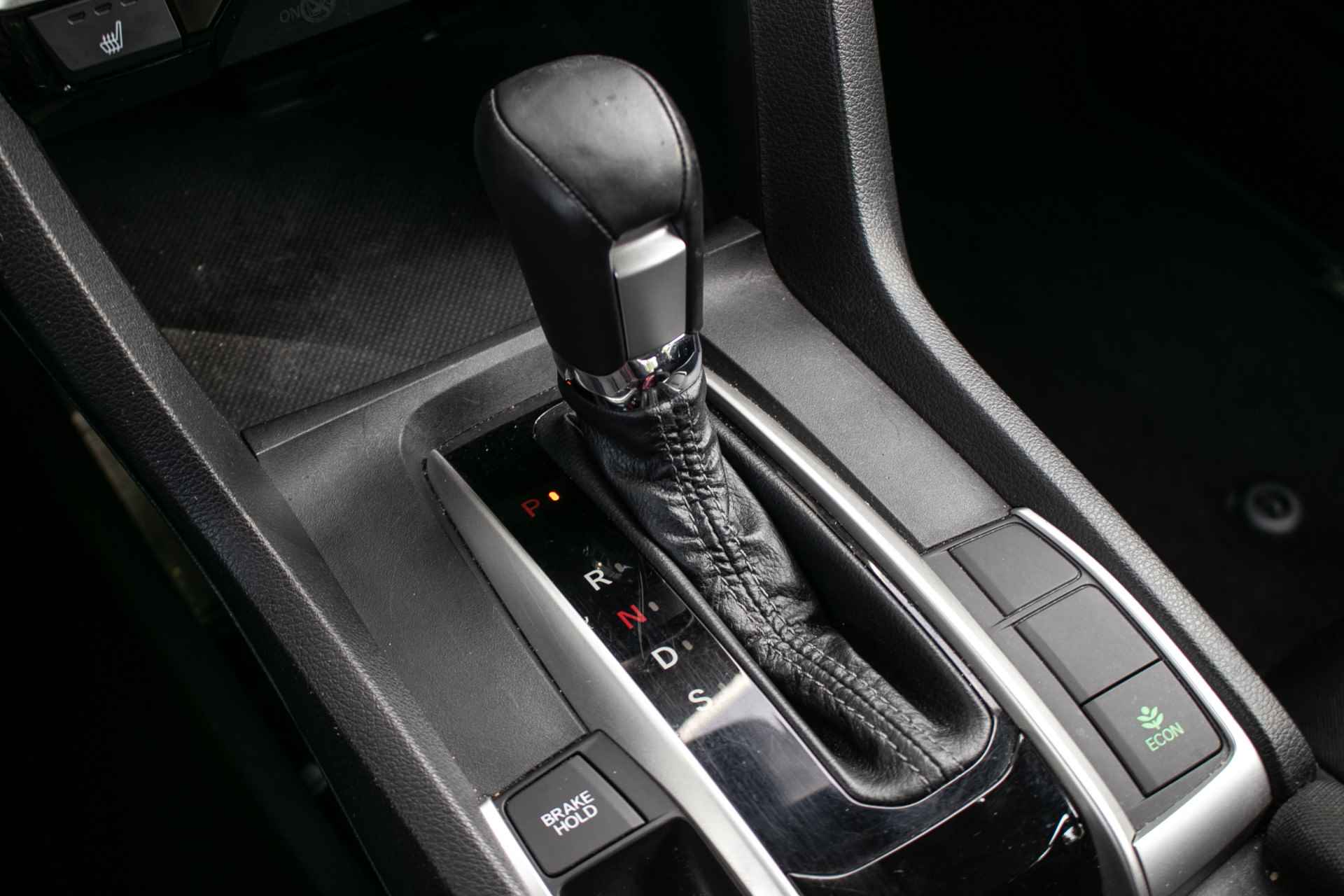 Honda Civic 1.5T i-VTEC Elegance Automaat - All in rijklaarprijs | Navigatie/camera | Honda Sensing | Stoelverw. - 18/35
