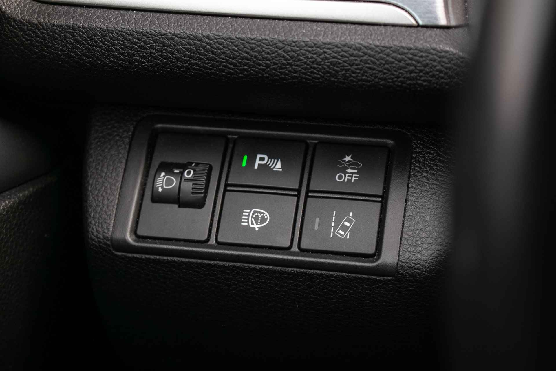 Honda Civic 1.5T i-VTEC Elegance Automaat - All in rijklaarprijs | Navigatie/camera | Honda Sensing | Stoelverw. - 31/35