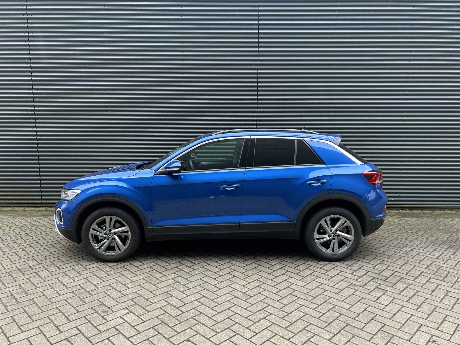 Volkswagen T-Roc Life Business 1.0 TSI 110 pk | Achteruitrijcamera | Winter Pakket | Navigatie | Assistance Pakket Plus - 3/28