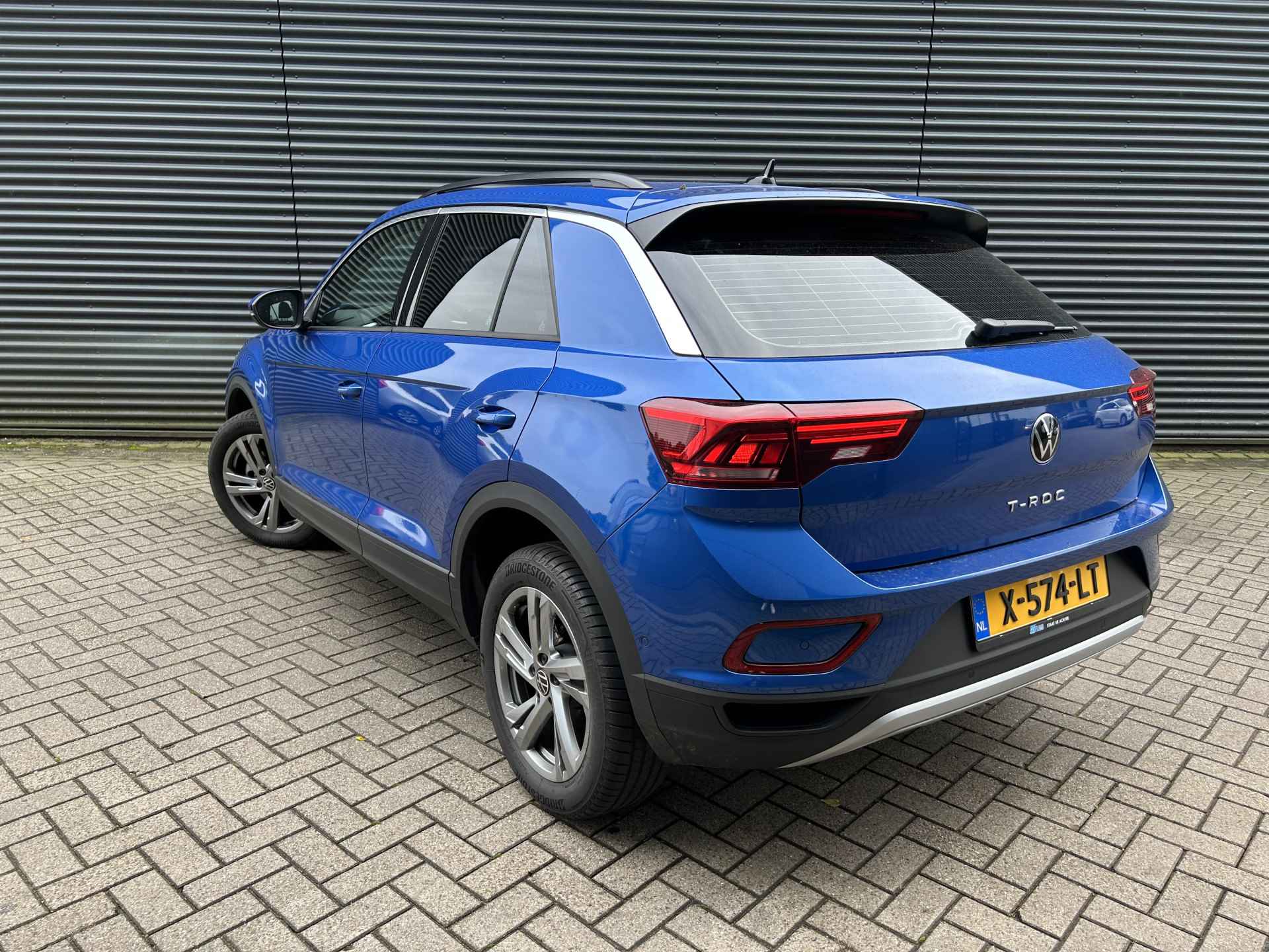 Volkswagen T-Roc Life Business 1.0 TSI 110 pk | Achteruitrijcamera | Winter Pakket | Navigatie | Assistance Pakket Plus - 4/28