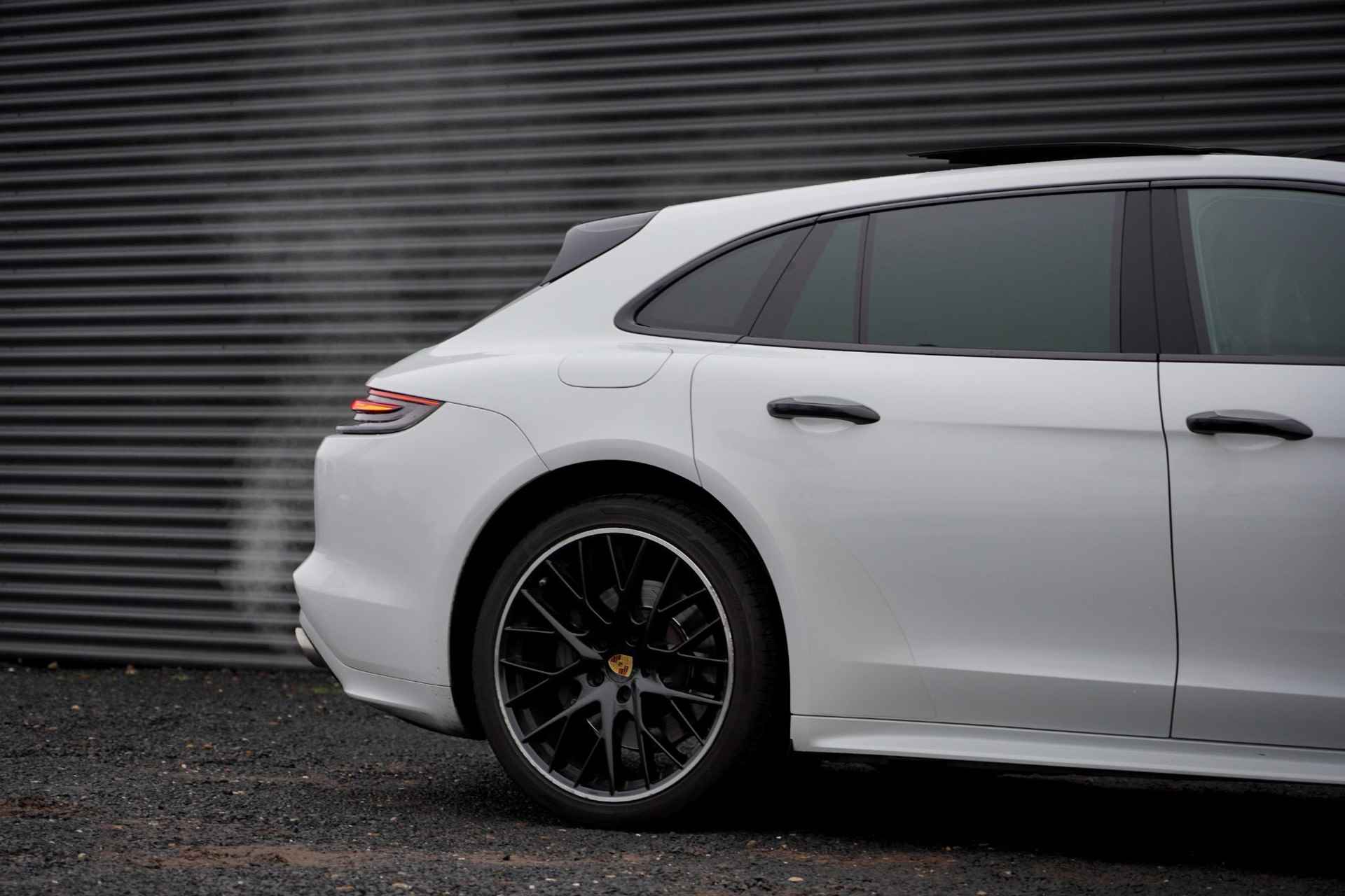 Porsche Panamera Sport Turismo 2.9 4S / Sportdesign / Pano / Stoelklima / Bose / 21'' - 40/66