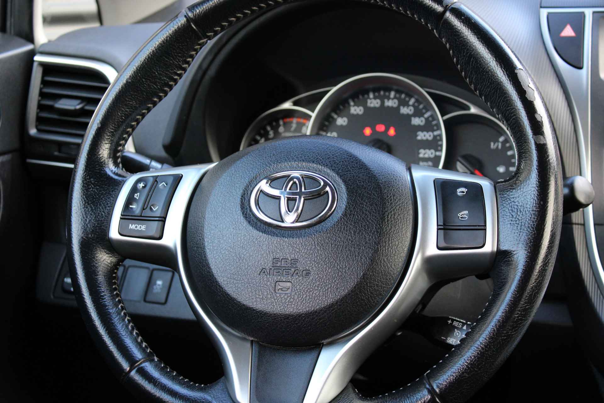 Toyota Verso-S 1.3 VVT-i Dynamic AUTOMAAT / All Season / Camera / Keyless / Climate Control / 16'' LMV / Bluetooth / '' vraag een vrijblijvende offerte aan '' - 6/31