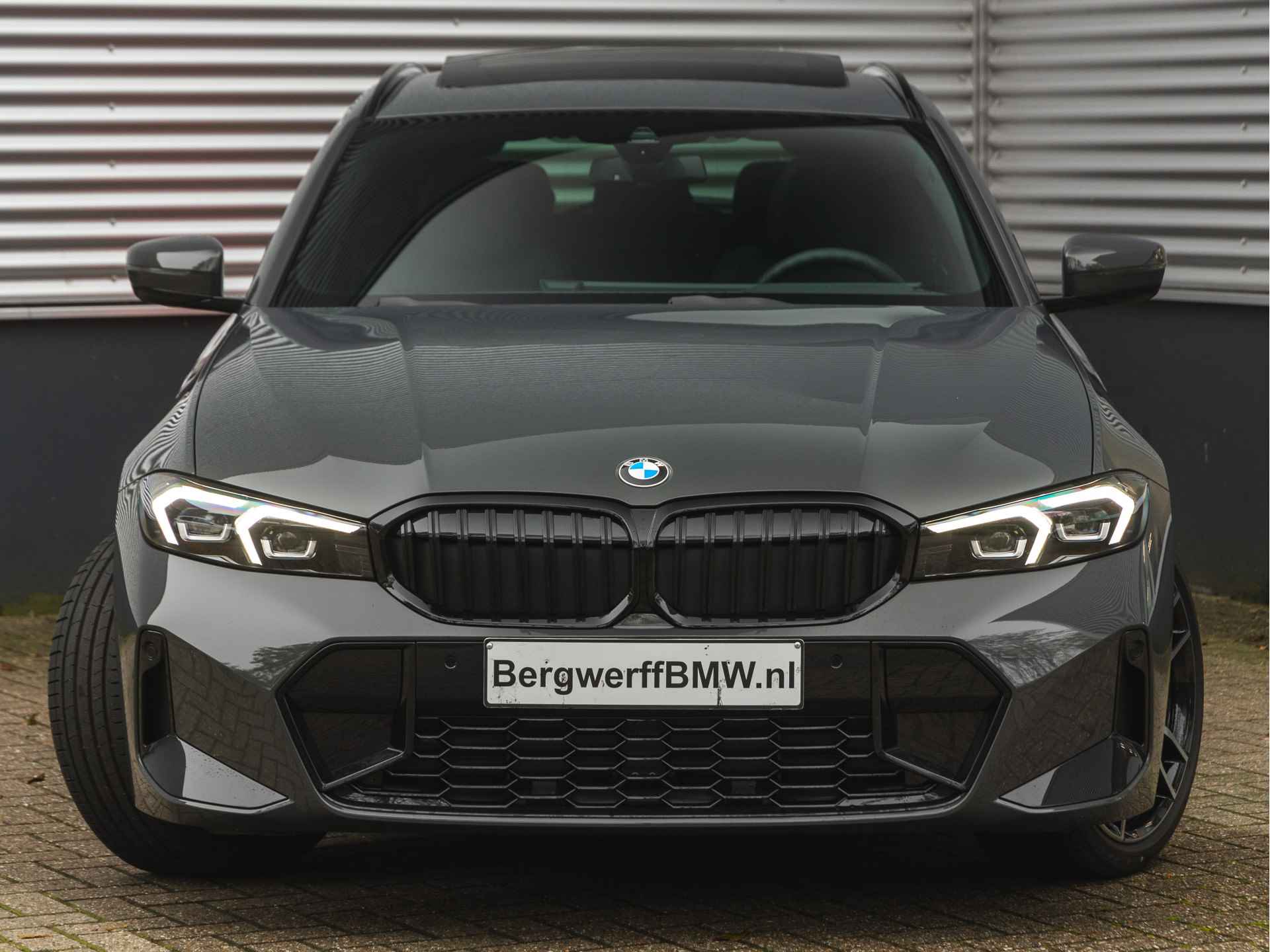 BMW 3 Serie Touring 318i M-Sport - Pano - Trekhaak - Widescreen - Stoelverwarming - Hifi - Camera - 5/39