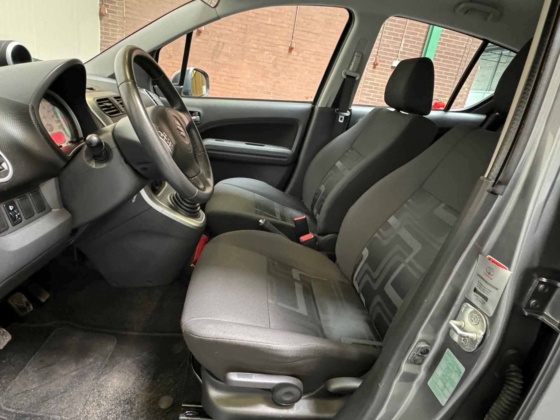 Suzuki SPLASH 1.0 Comfort AIRCO ELEKTR. RAMEN! - 18/32