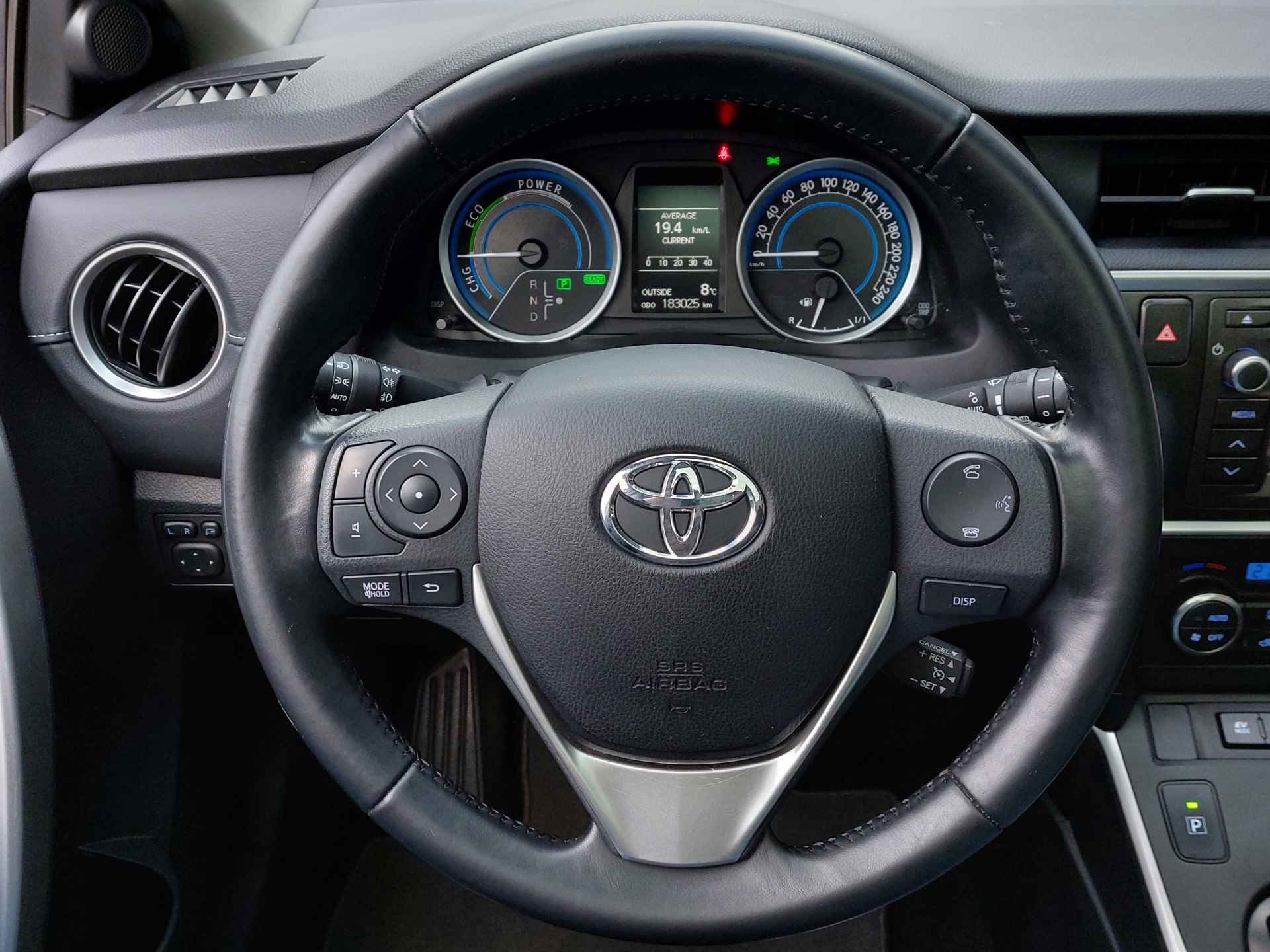 Toyota Auris 1.8 Hybrid 100pk Automaat Lease Pro 5-Deurs | Navi | Bi-Xenon | Clima | Cruise | Panoramadak | Keyless Entry | Pdc V+A+Assist+Camera | Licht+Regensensor | Privacy Glass | 17''lm | Trekhaak - 11/52