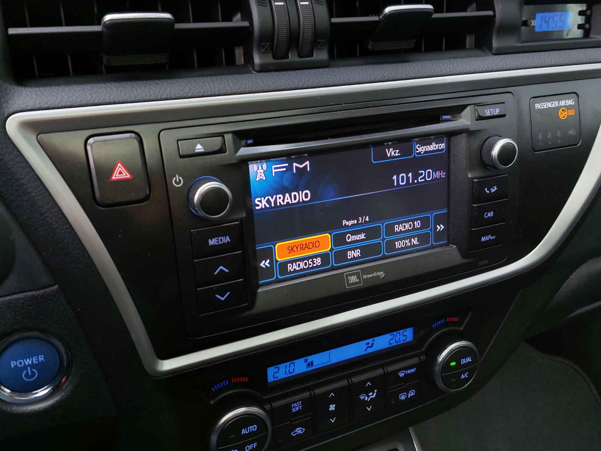 Toyota Auris 1.8 Hybrid 100pk Automaat Lease Pro 5-Deurs | Navi | Bi-Xenon | Clima | Cruise | Panoramadak | Keyless Entry | Pdc V+A+Assist+Camera | Licht+Regensensor | Privacy Glass | 17''lm | Trekhaak - 14/52