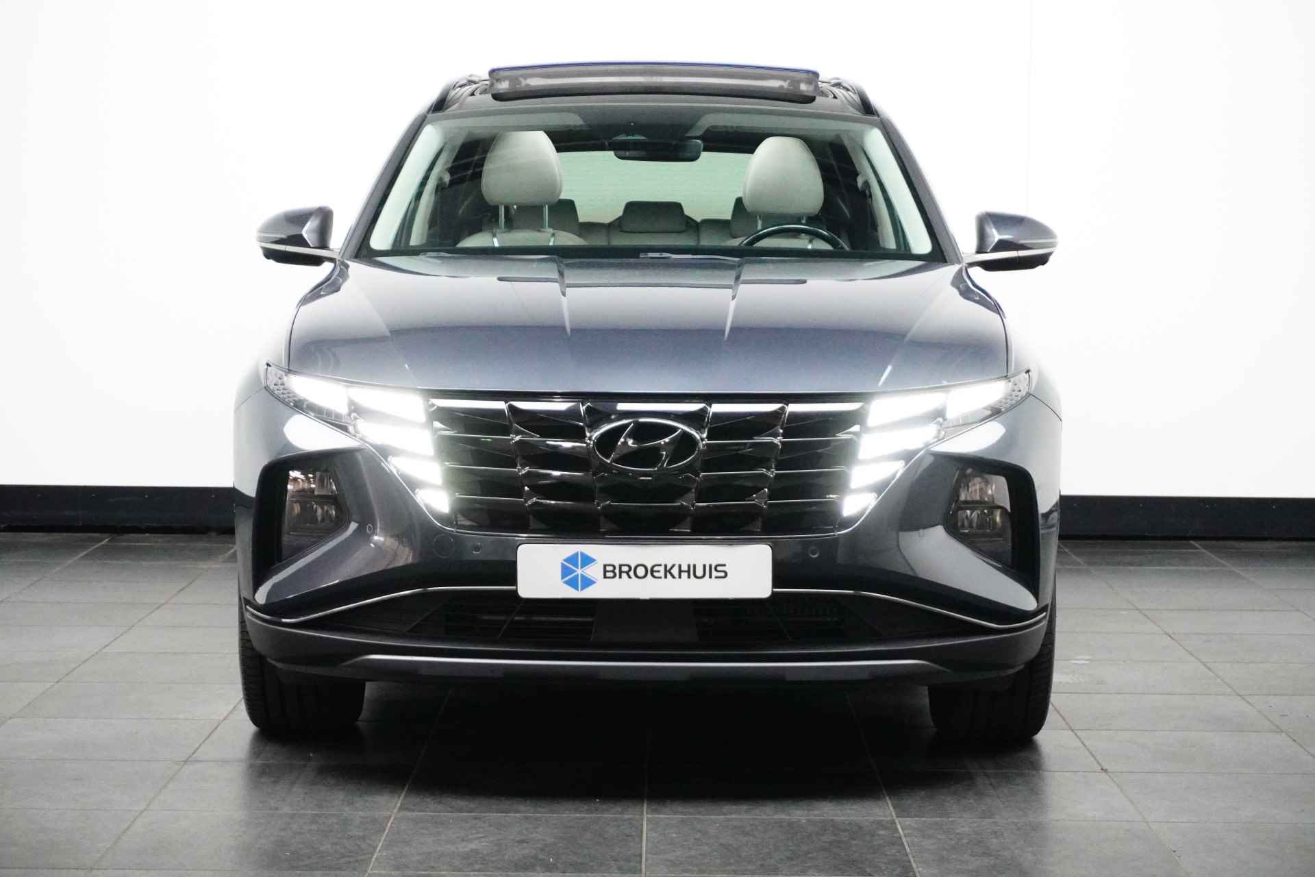 Hyundai Tucson 1.6 T-GDI PHEV Premium Sky 4WD | Afn. Trekhaak | Panoramisch Schuif-kanteldak | Licht interieur | - 2/32