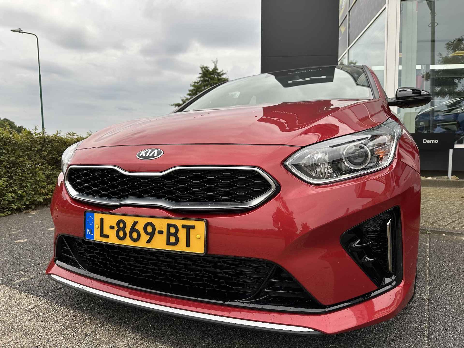 Kia ProCeed 1.0 T-GDI GT-Line Edition Panoramadak | Eerste Eigenaar | Dealer Onderhouden | Navigatie | Apple Carplay/Android Auto | Enz... - 2/24