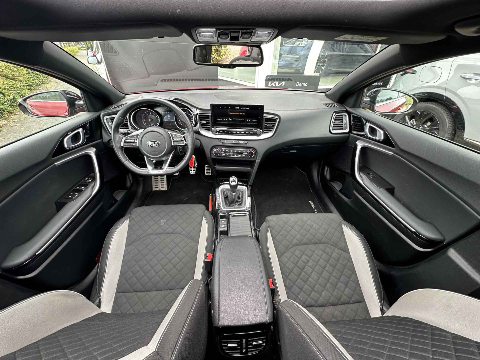 Kia ProCeed 1.0 T-GDI GT-Line Edition Panoramadak | Eerste Eigenaar | Dealer Onderhouden | Navigatie | Apple Carplay/Android Auto | Enz... - 9/24